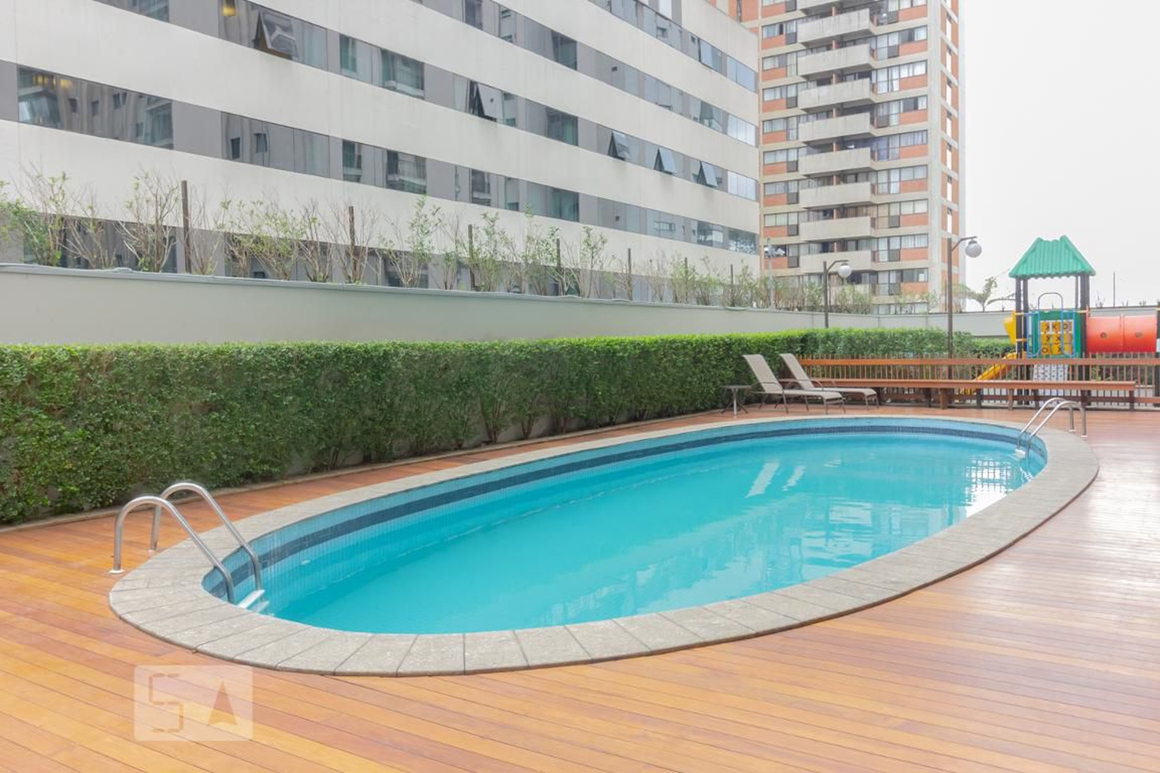 Piscina adulto - Edifício Chateau
