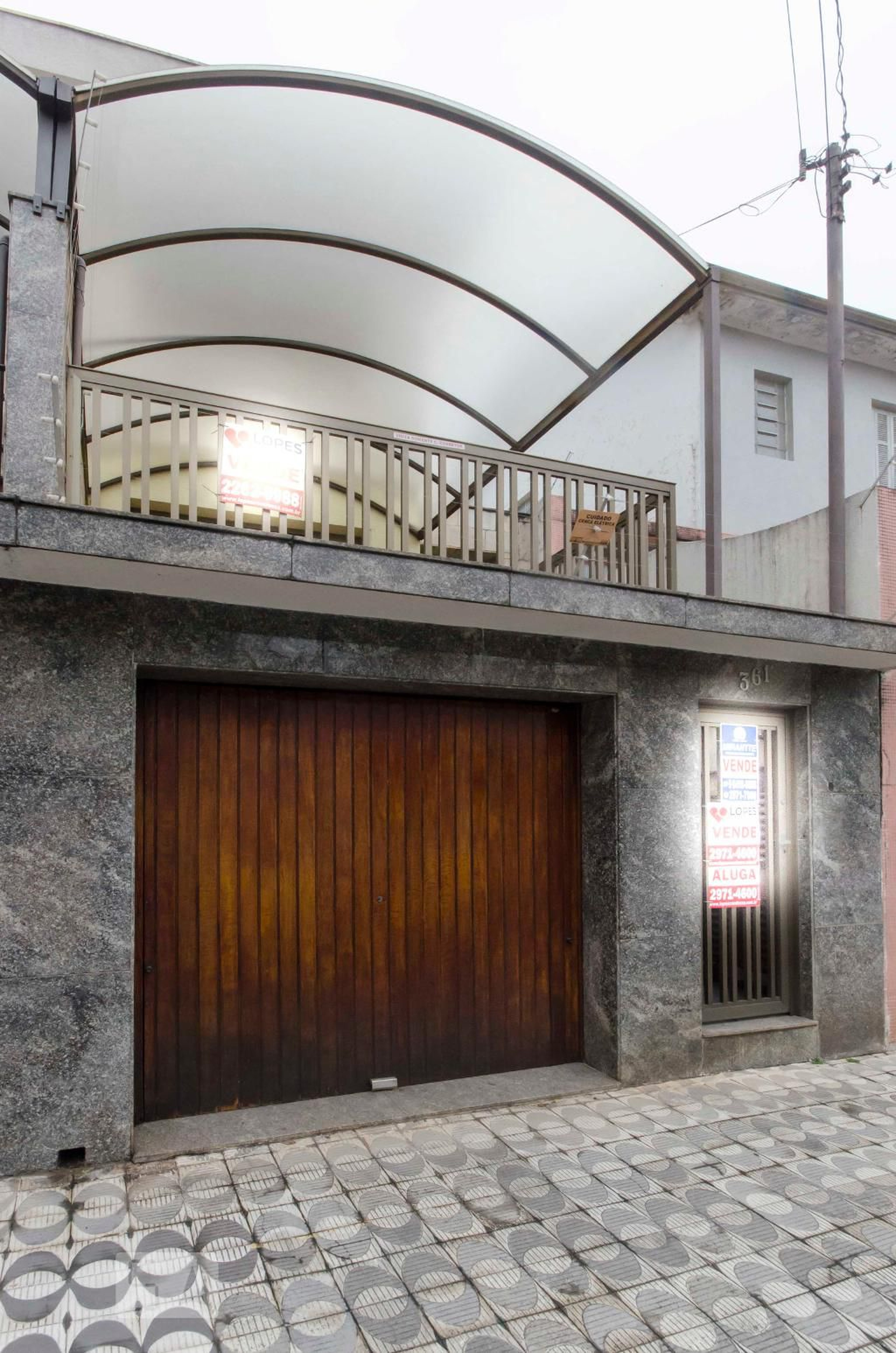 Fachada Condomínio em Rua Guajurus, 361