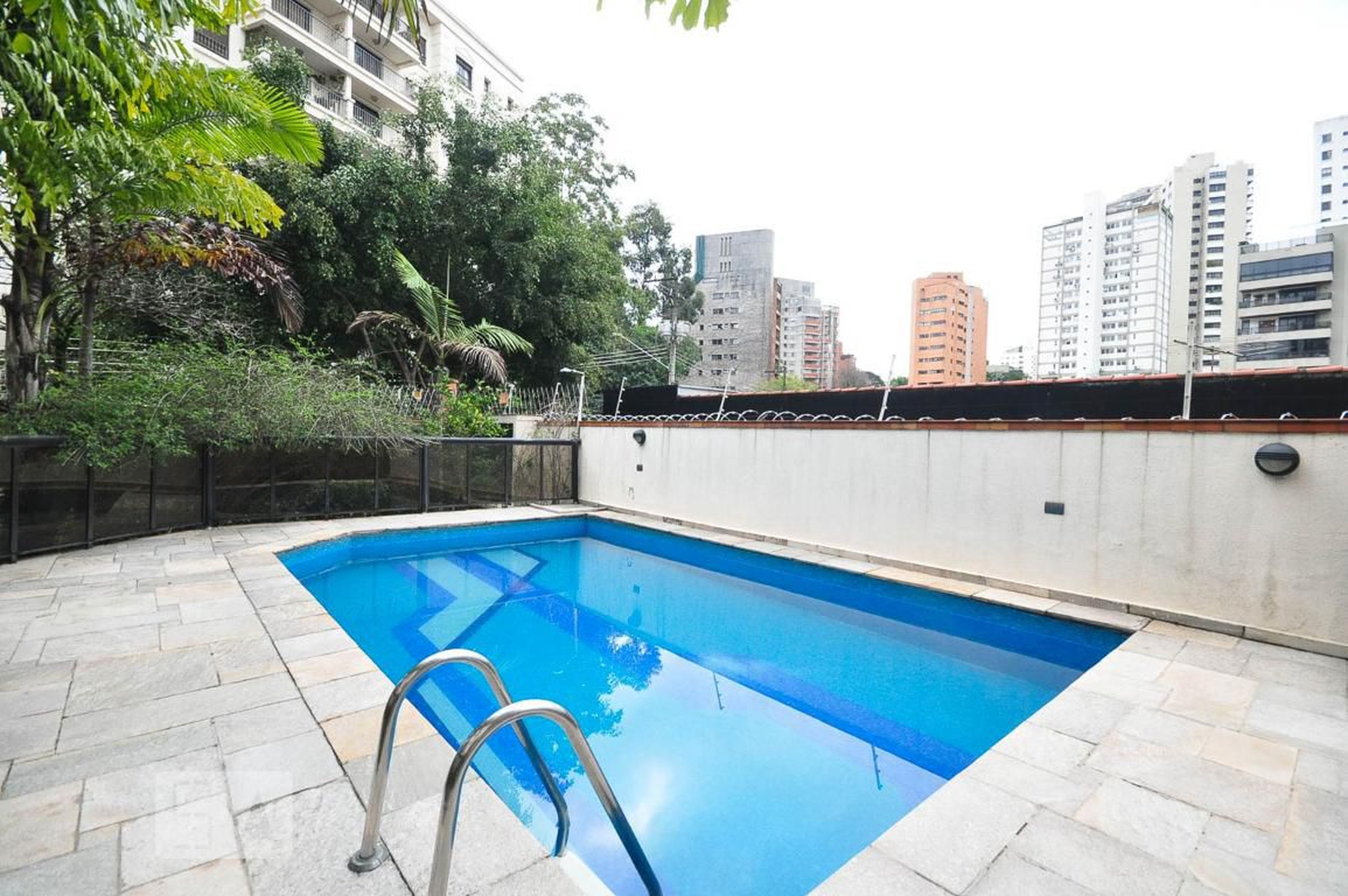 Piscina - Mirabosque