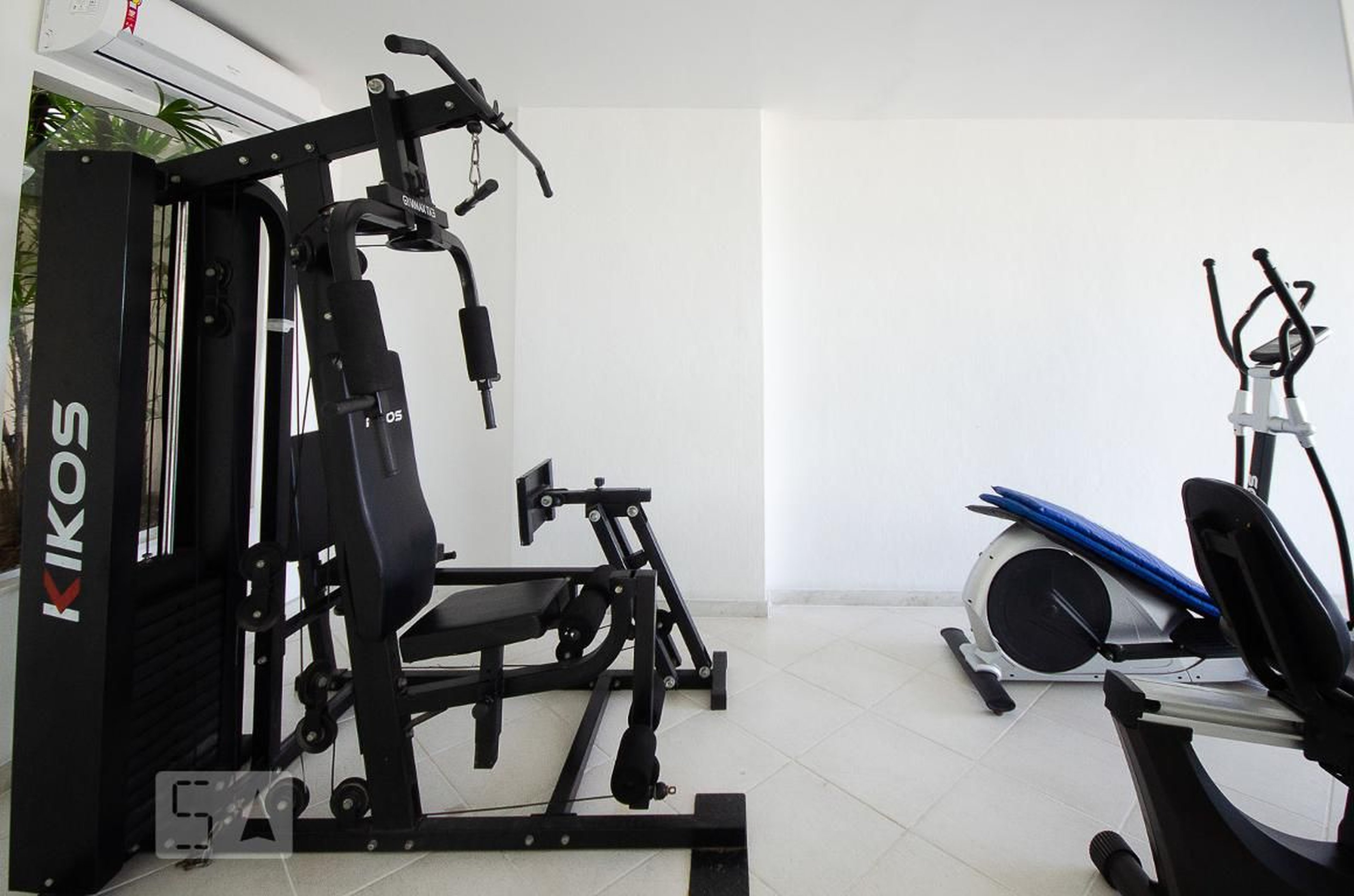 Academia - Edifício Maison de Vincennes