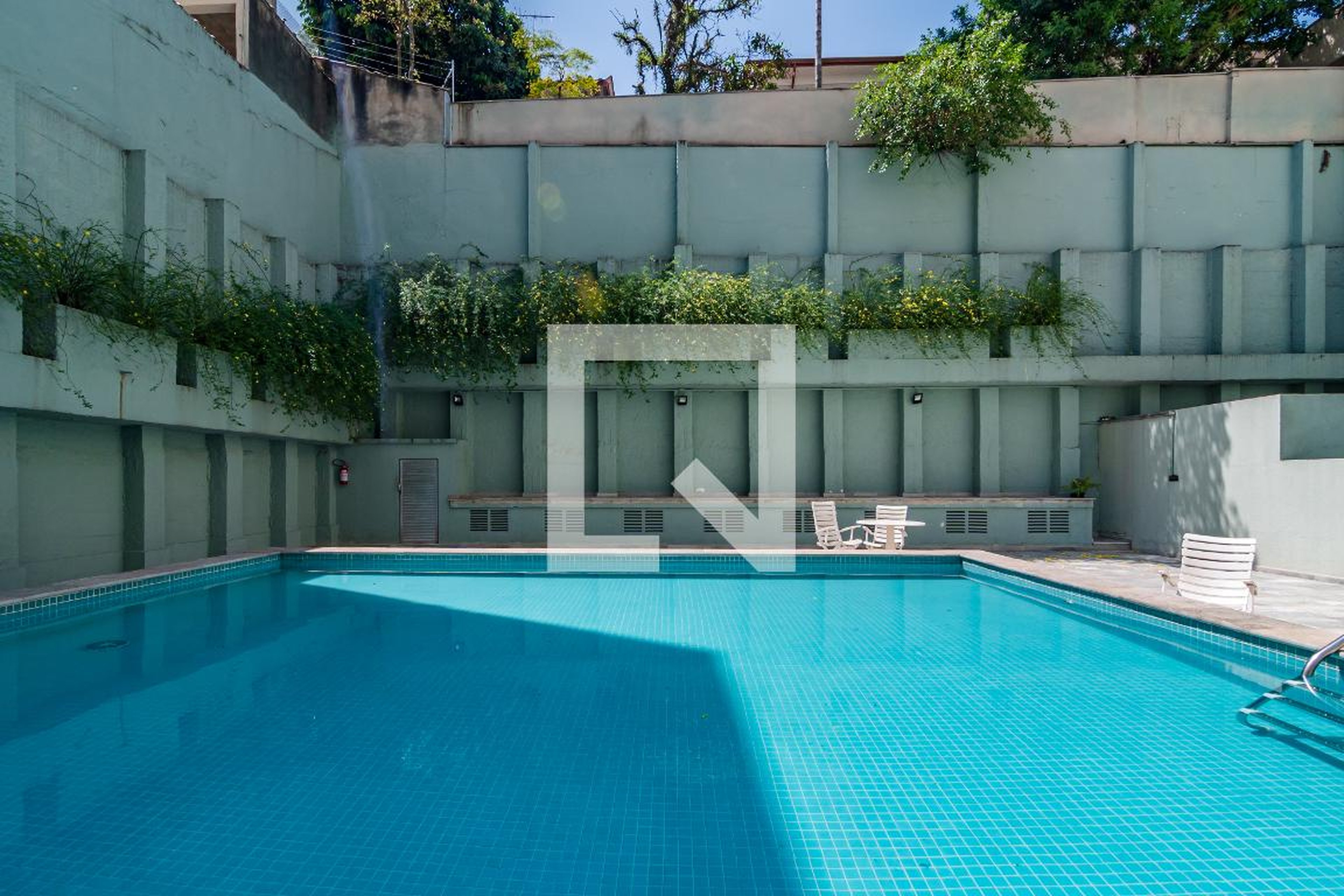 Piscina - Edifício Solar dos Arrudas