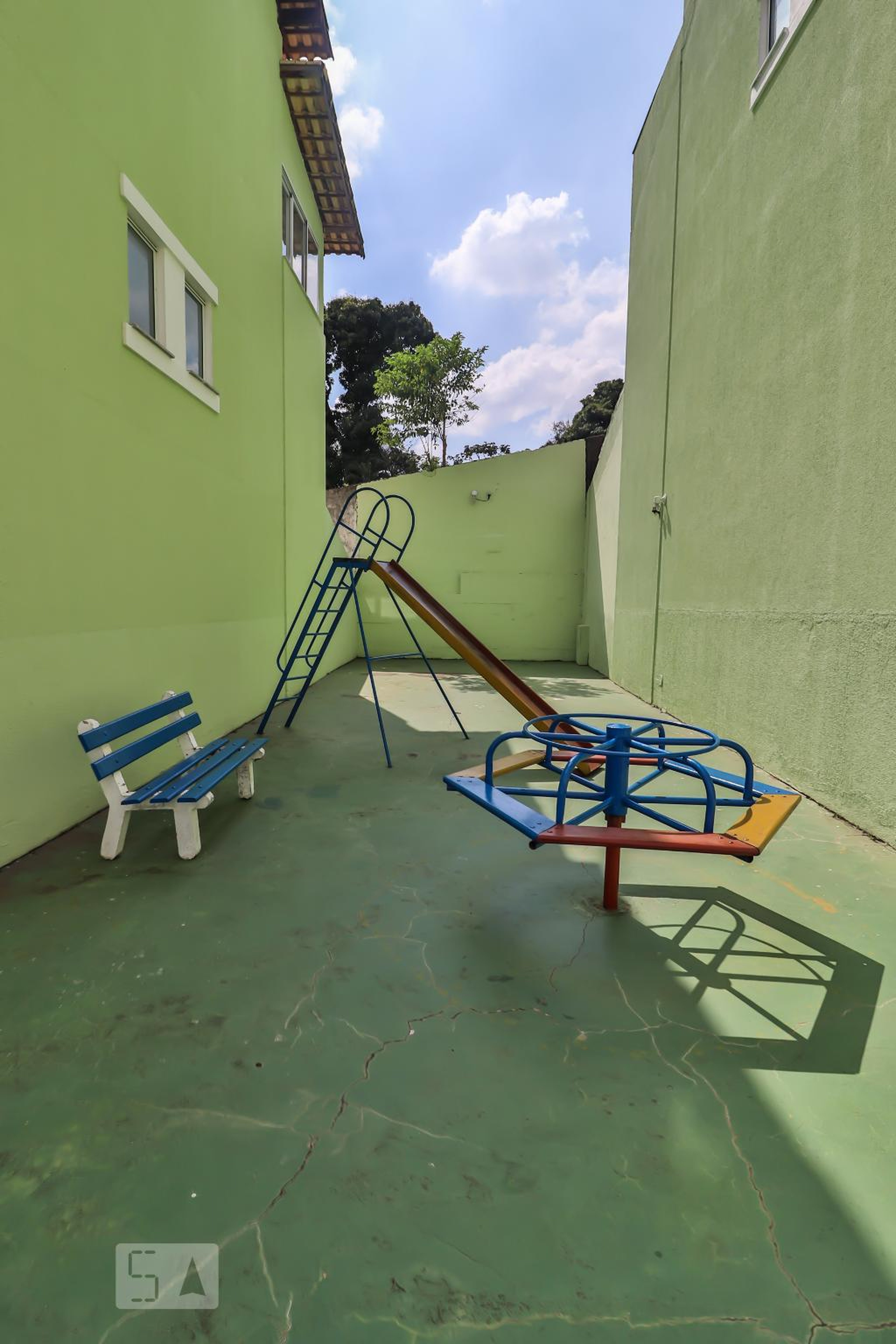 Playground - Maison Merlot