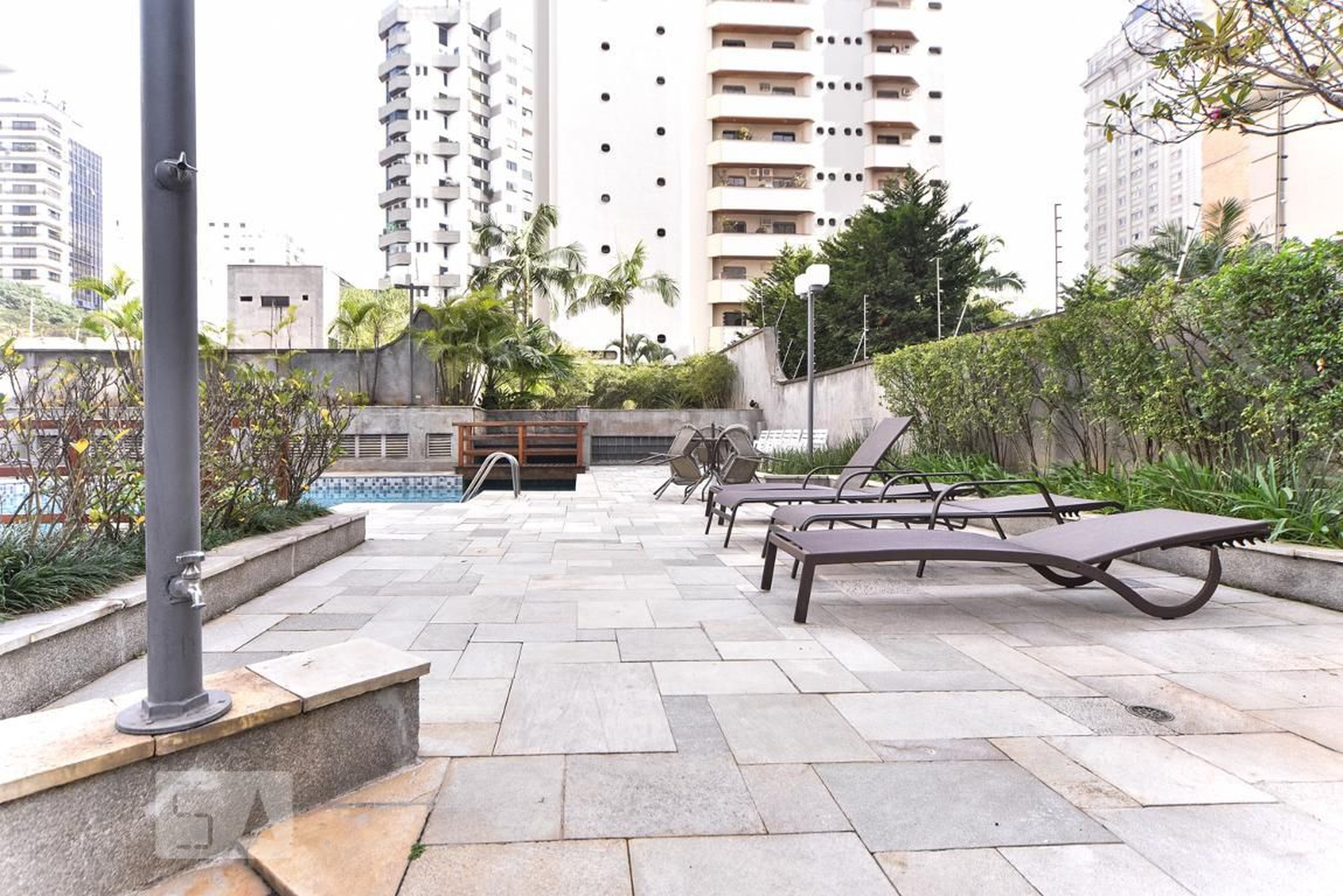 Área da Piscina - Saint Honoré