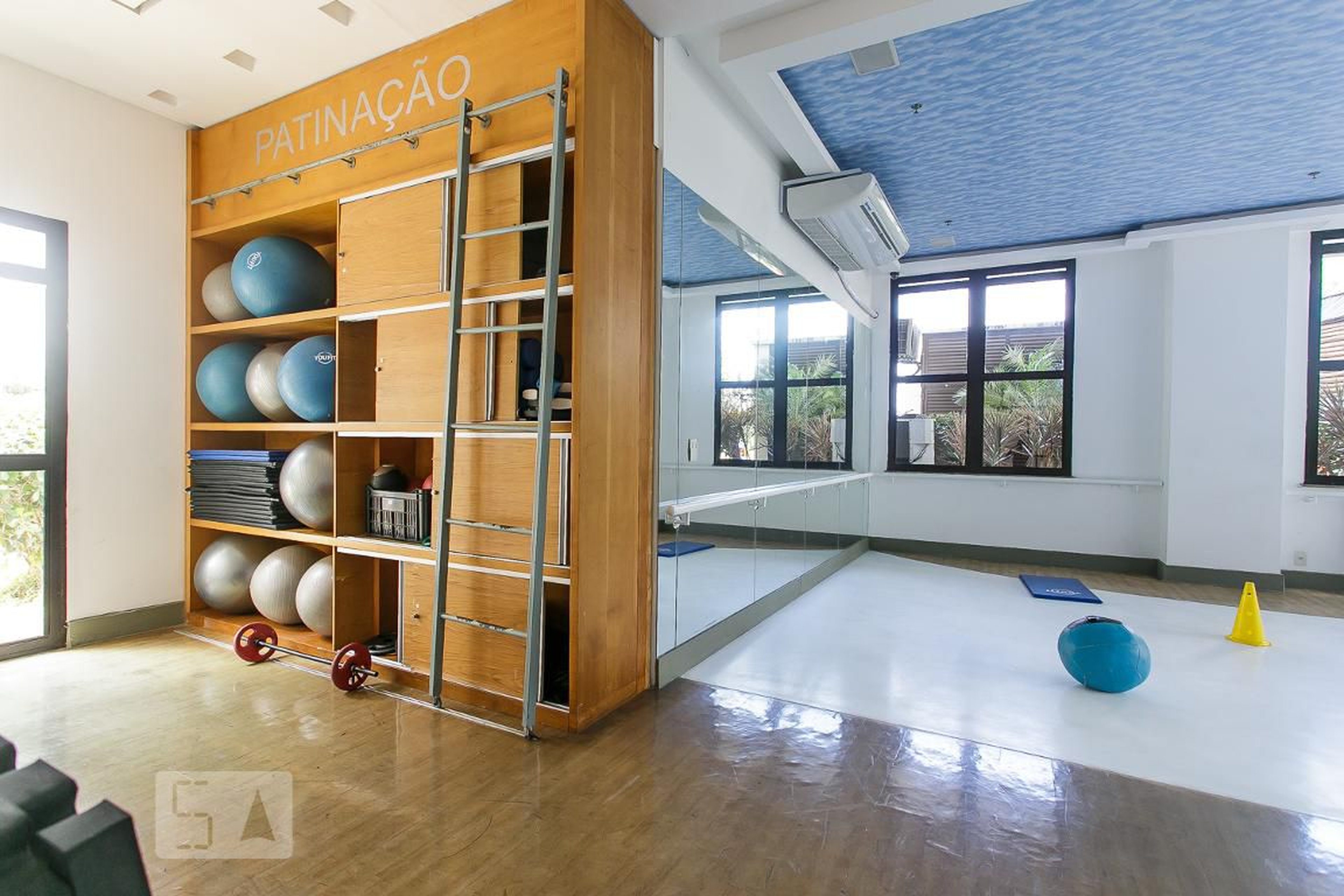 Sala de ginástica - Barra Family