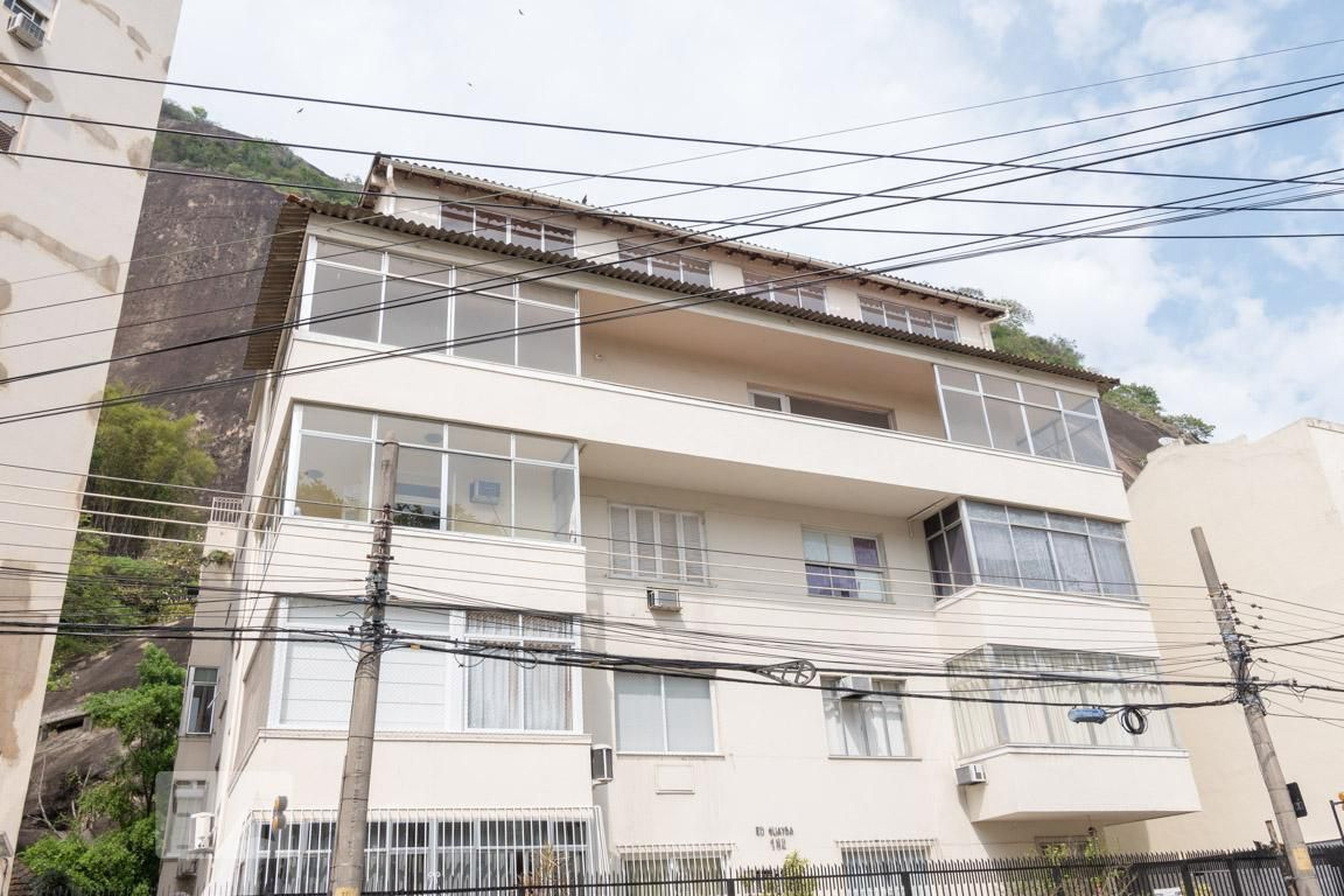 Fachada Condomínio Guayba