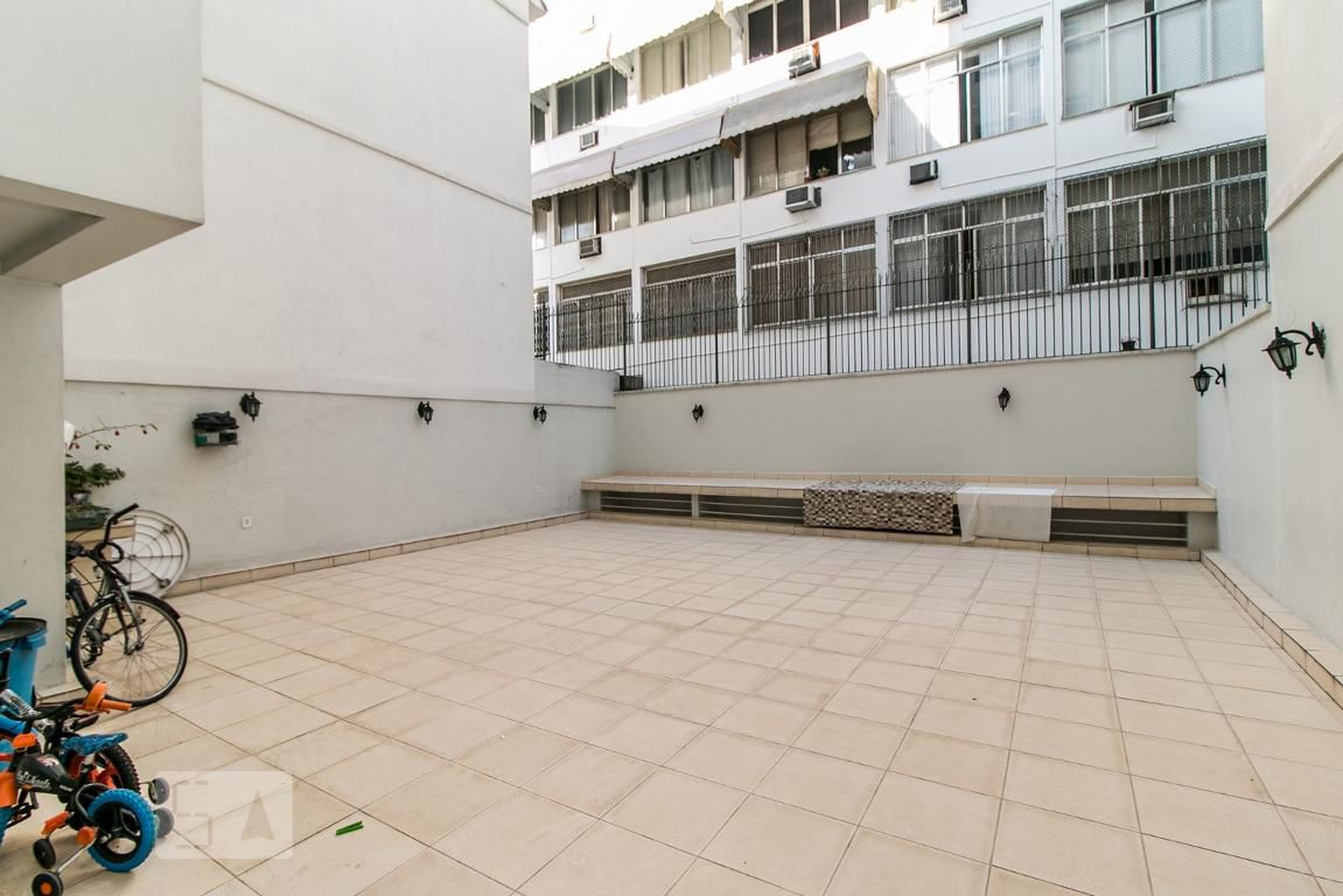 Playground - Cidade de Cherburg