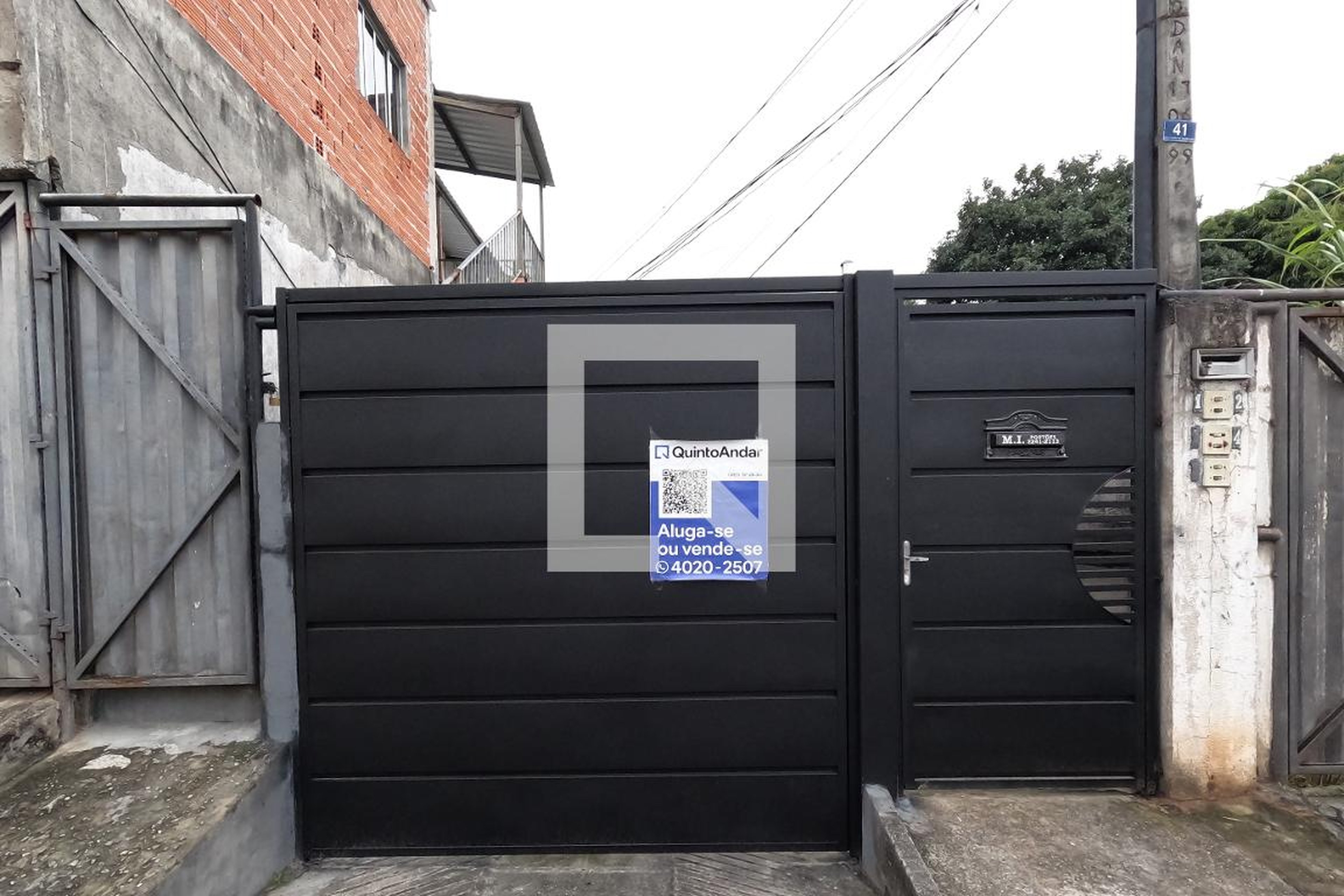 Fachada Condomínio em R. Maria do Carmo, 41