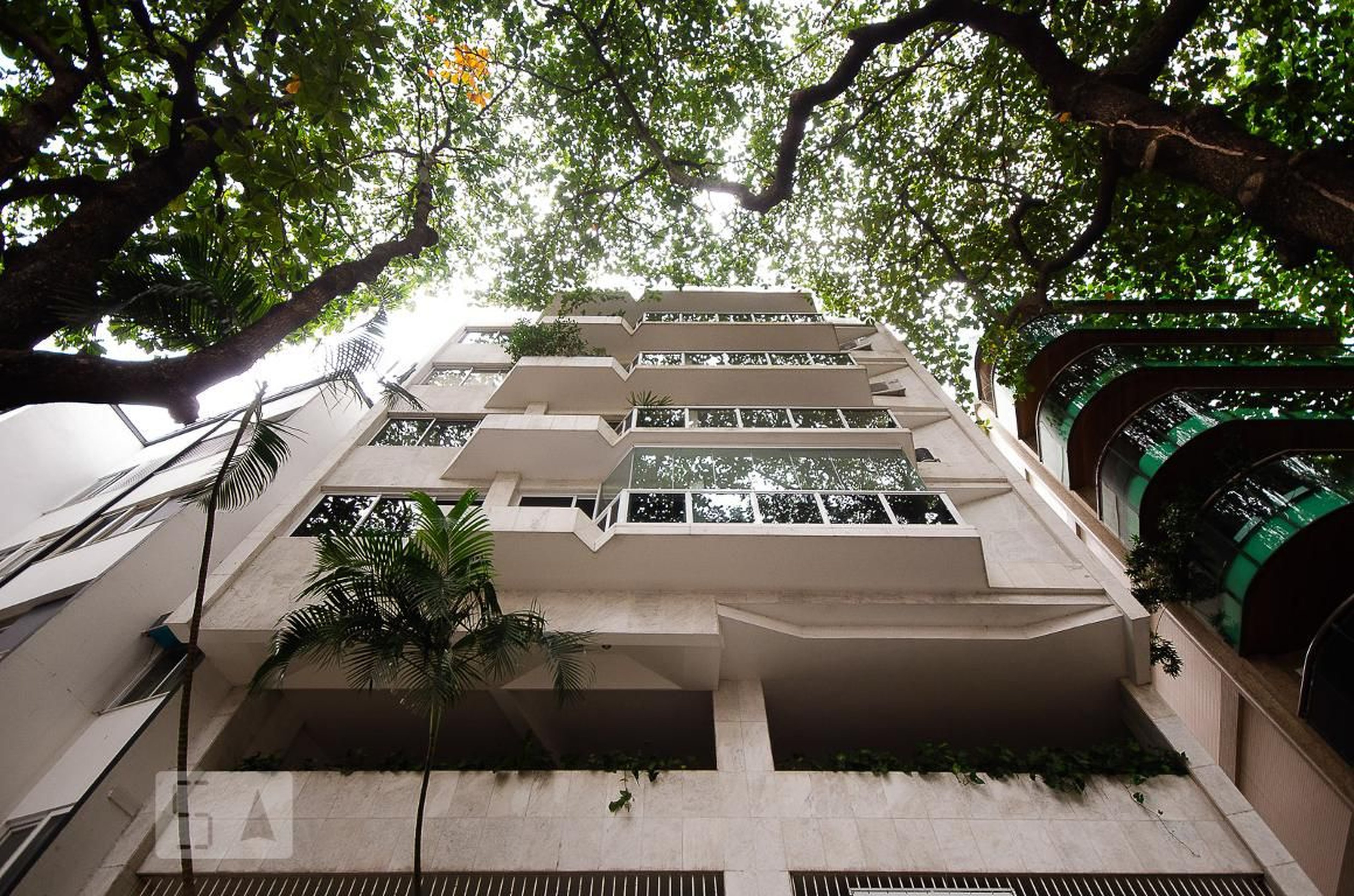 Fachada Condomínio Maurice Vlamink