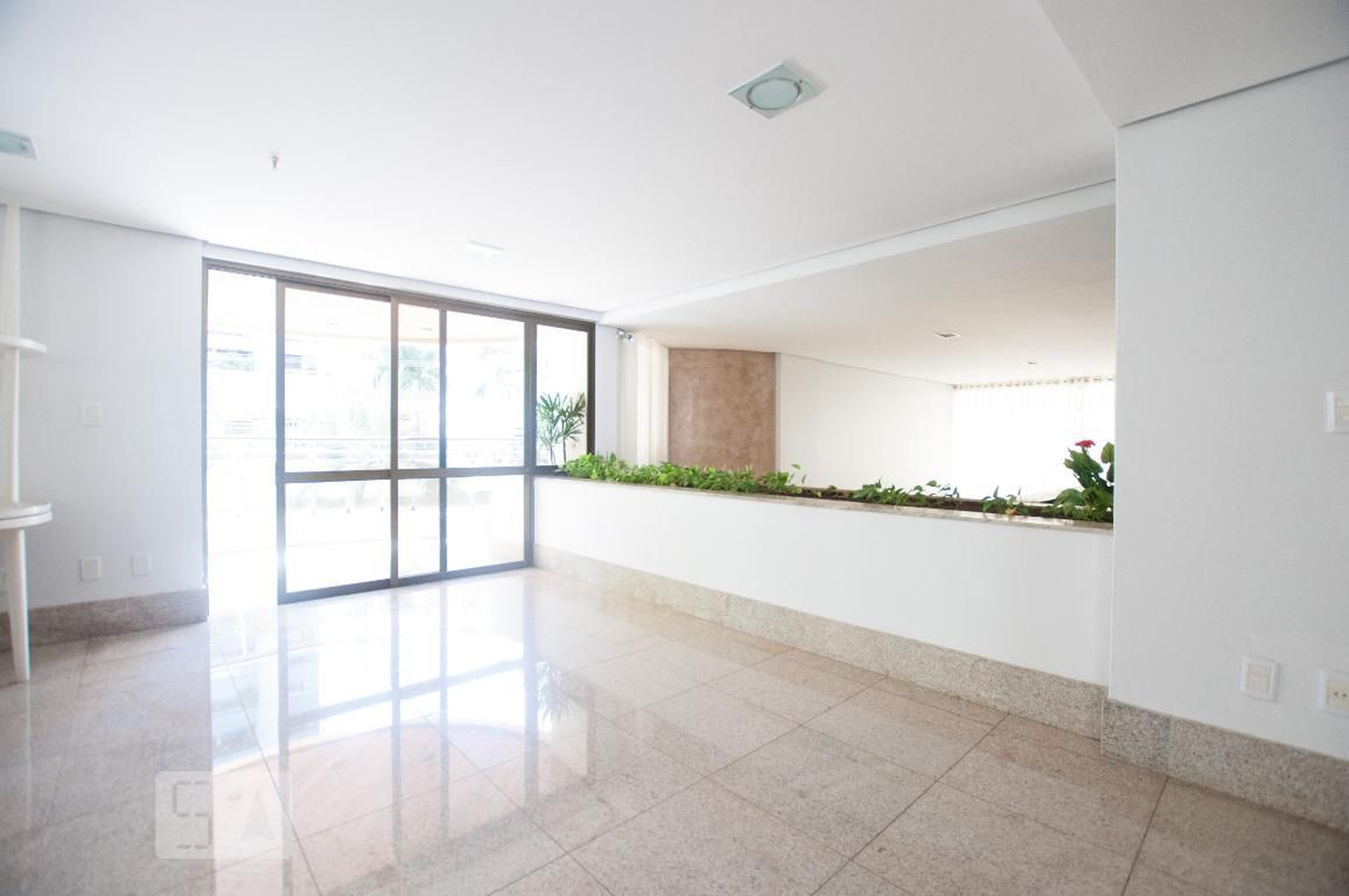 Salão de Festas - Marc Chahall