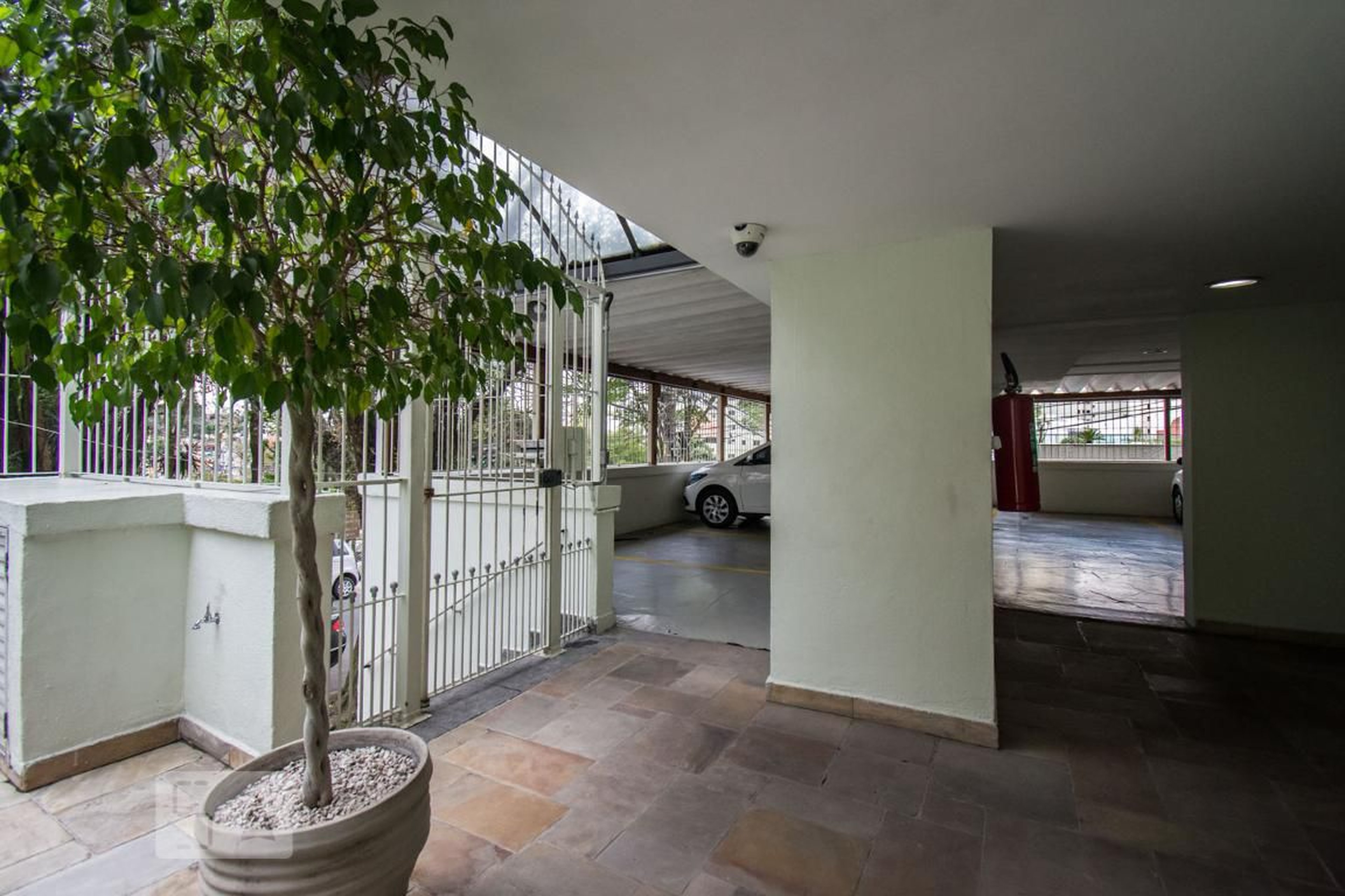 Entrada - Edifício Viviane