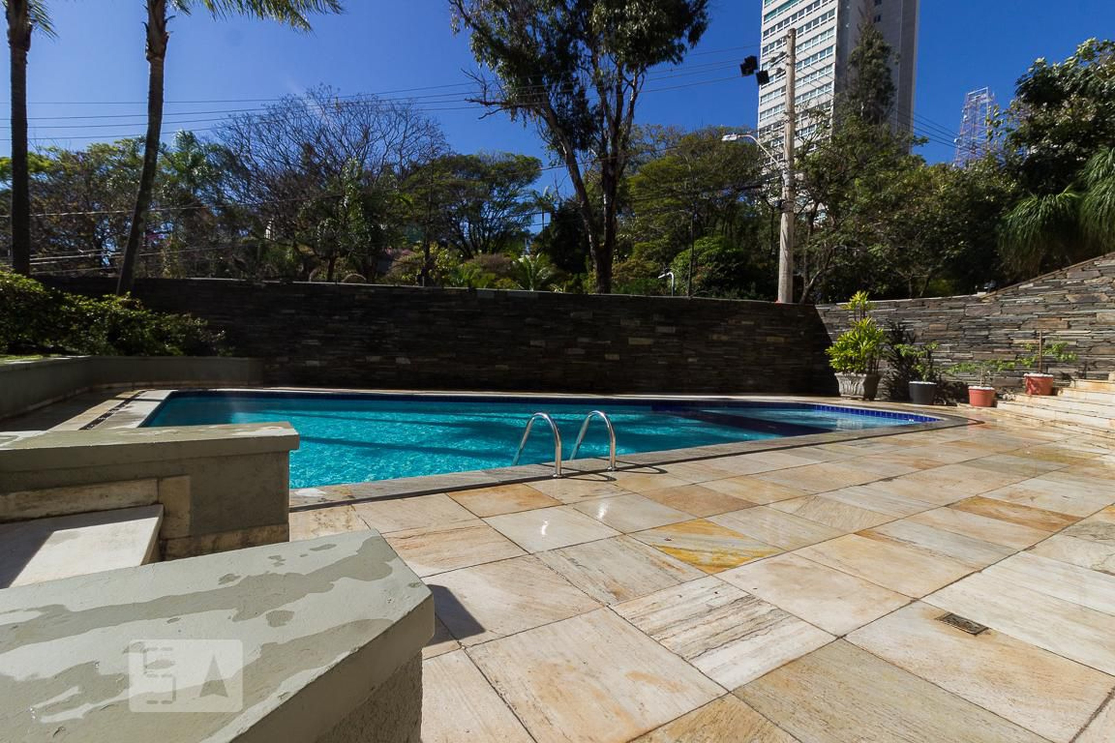 Piscina - Edifício Mirasol