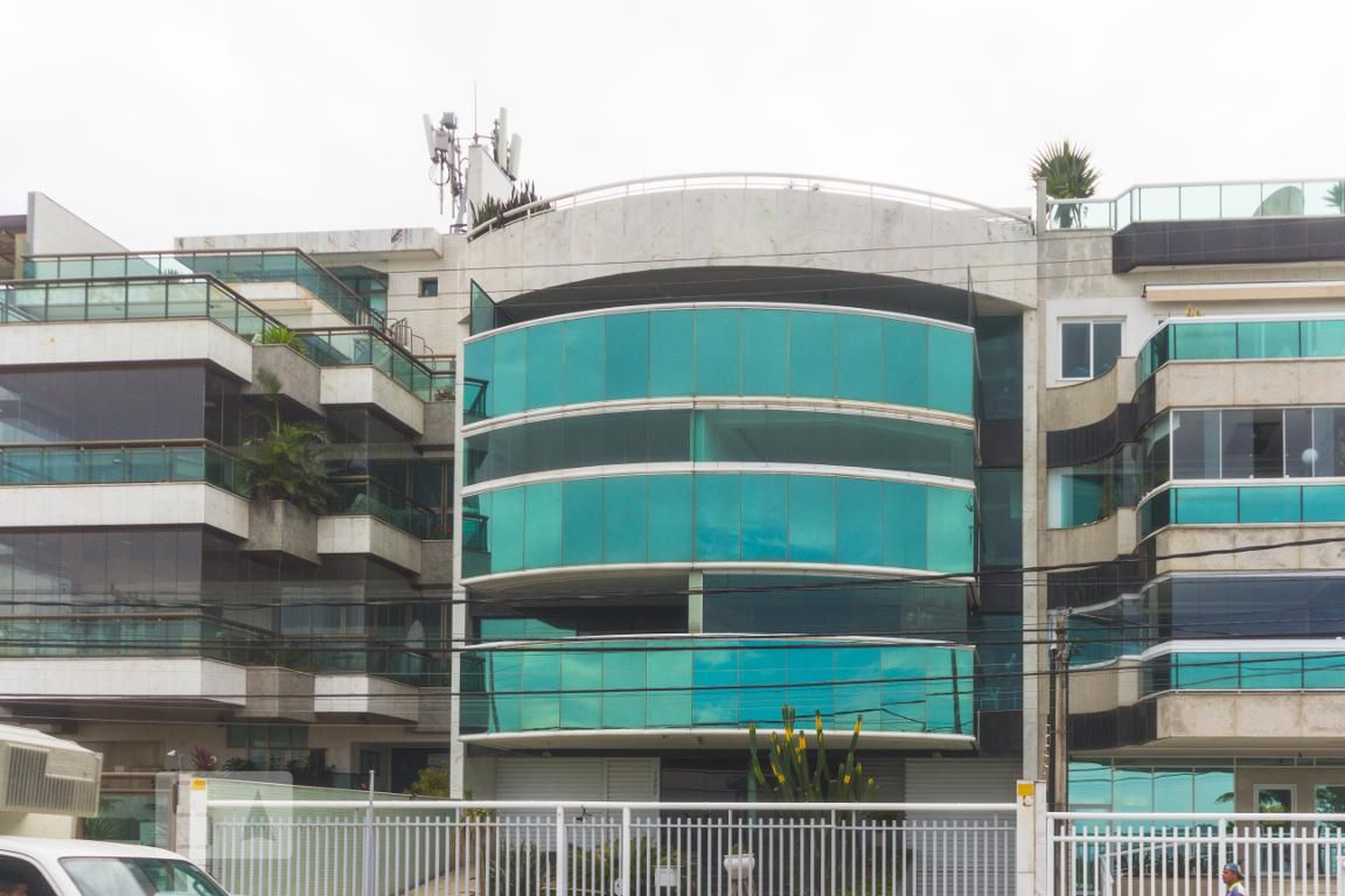 Fachada Condomínio em Avenida do Pepê, 1000