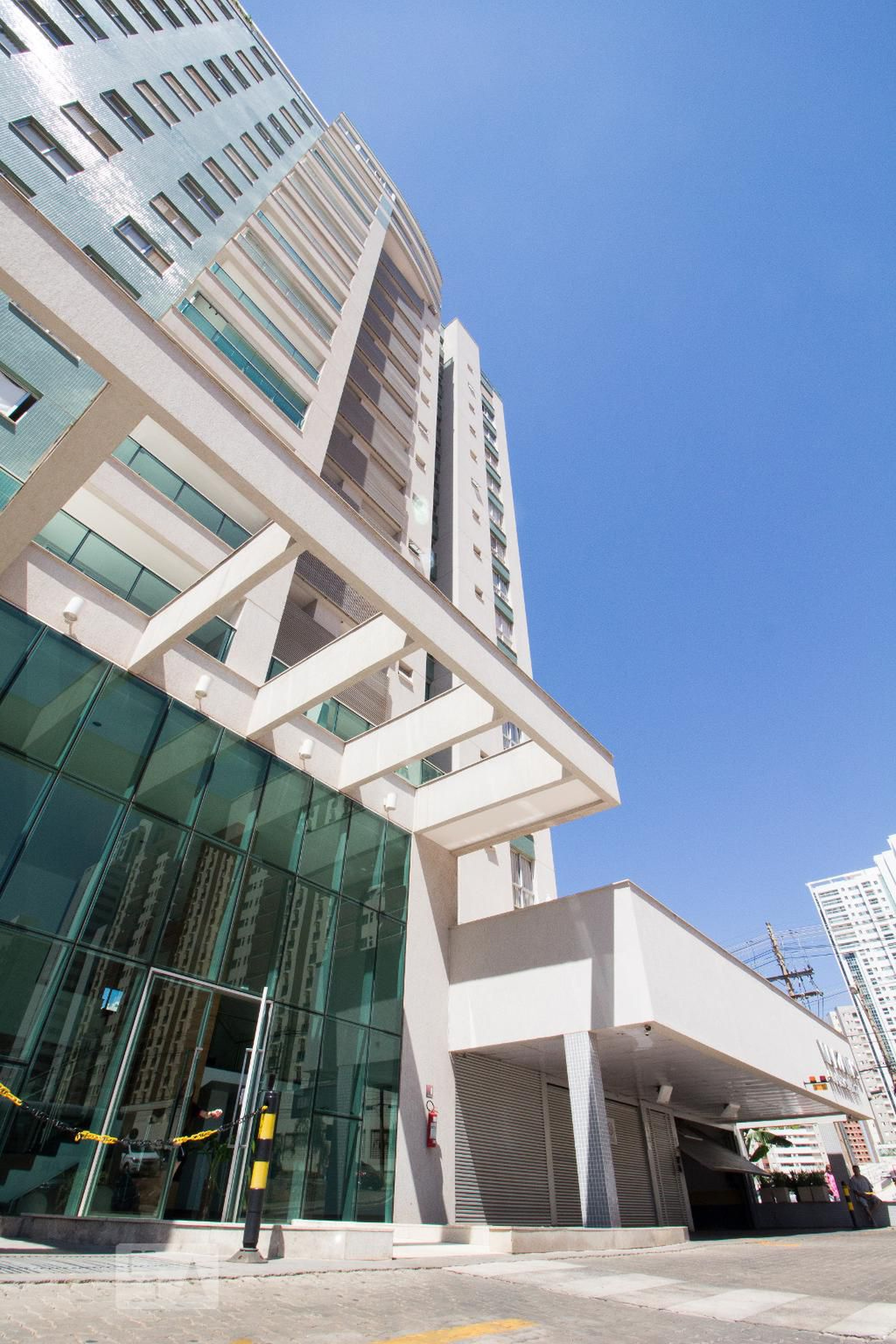 Fachada Condomínio Via Azaleas