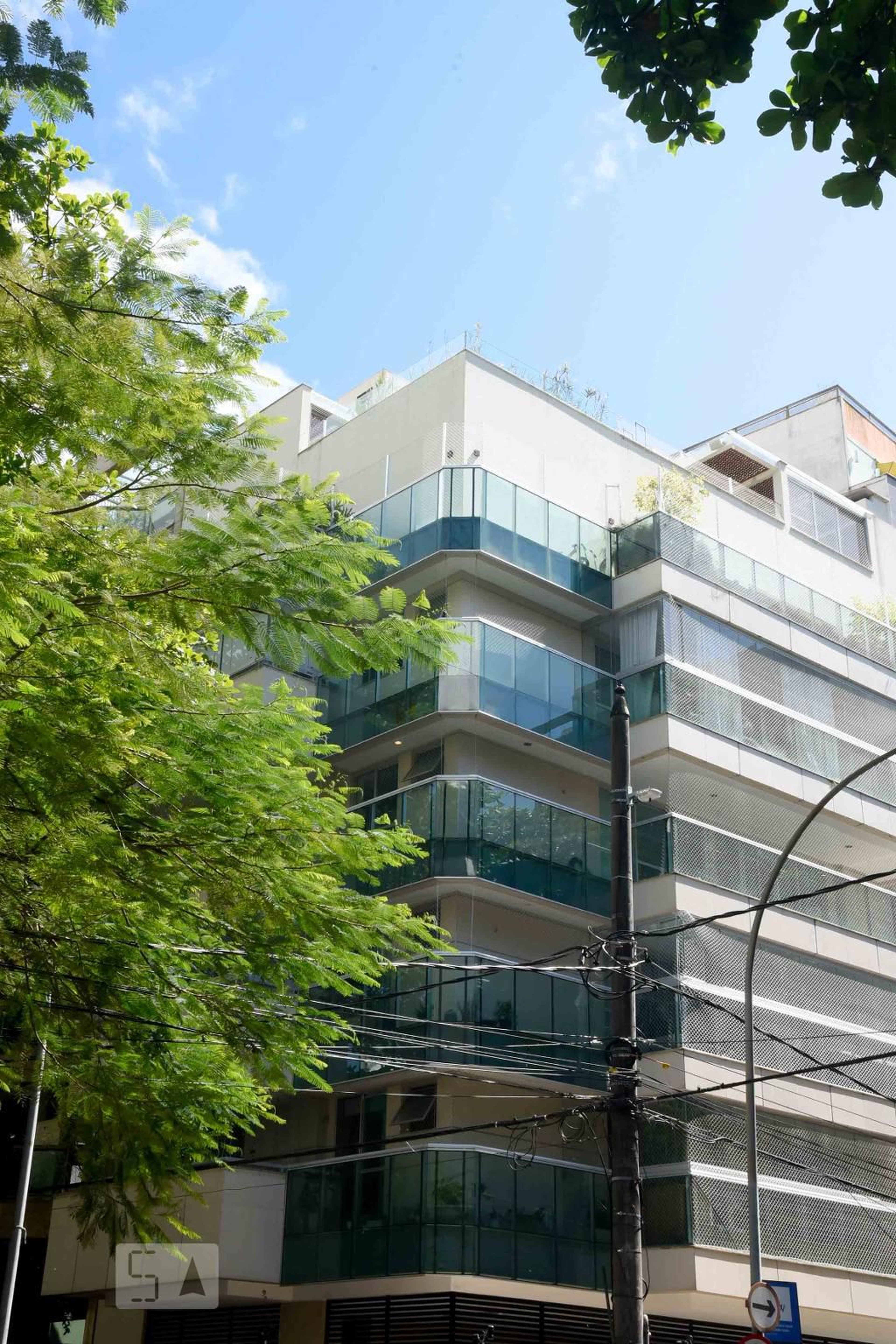 Fachada Condomínio em Rua General Urquiza, 156