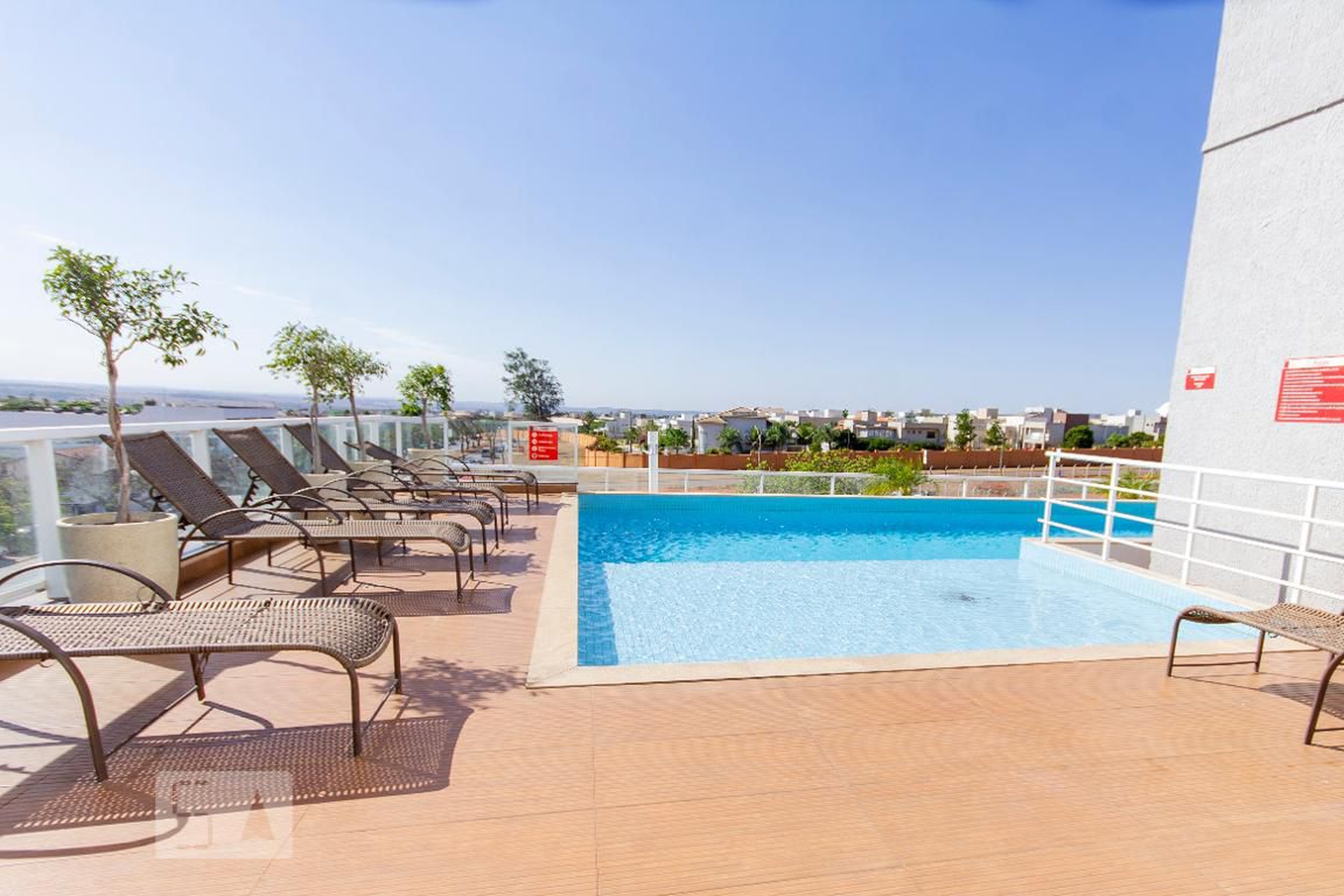 Piscina - Live Tower