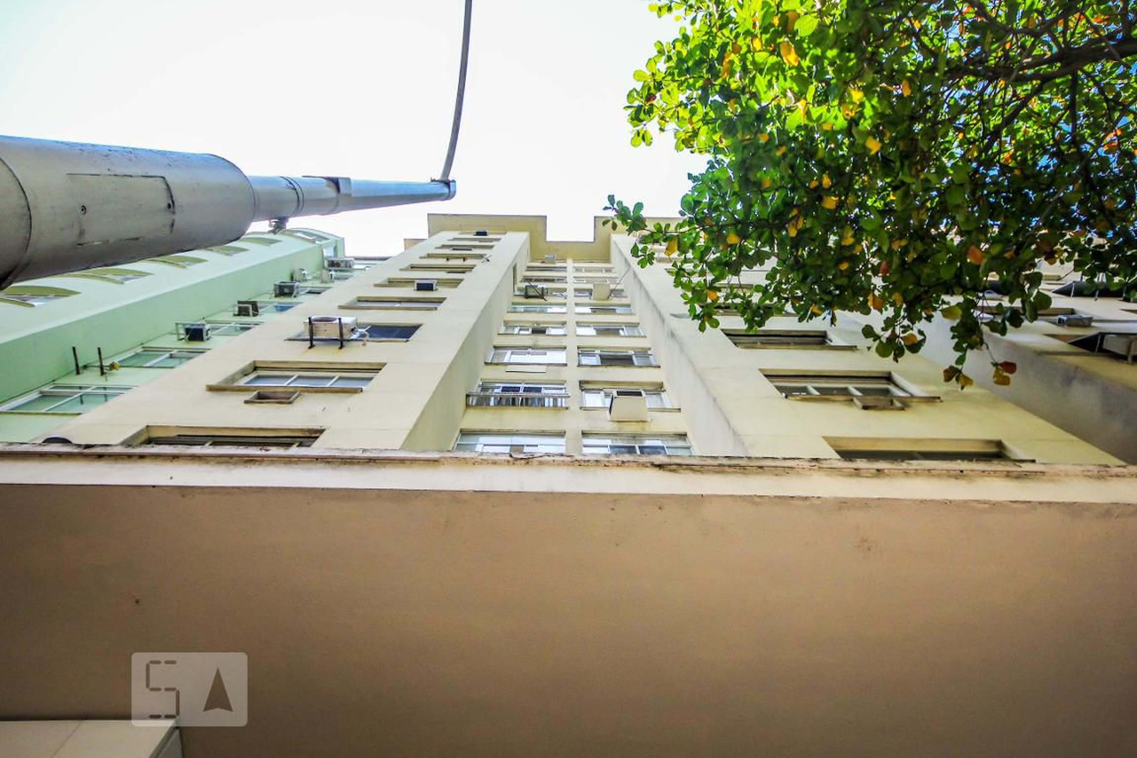 Fachada Condomínio em Rua Antônio Vieira, 18