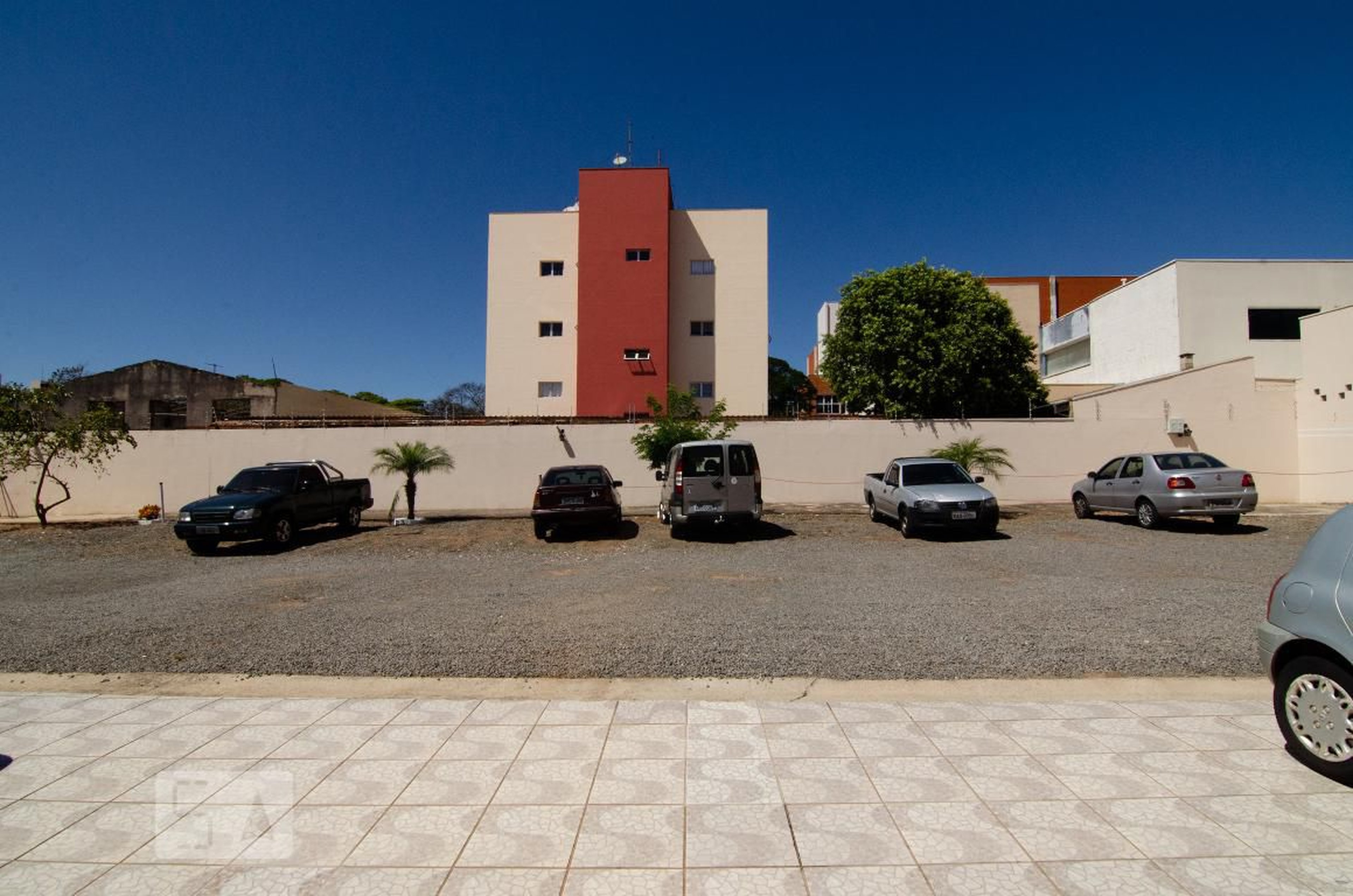 Estacionamento - Conjunto Residencial Ipe