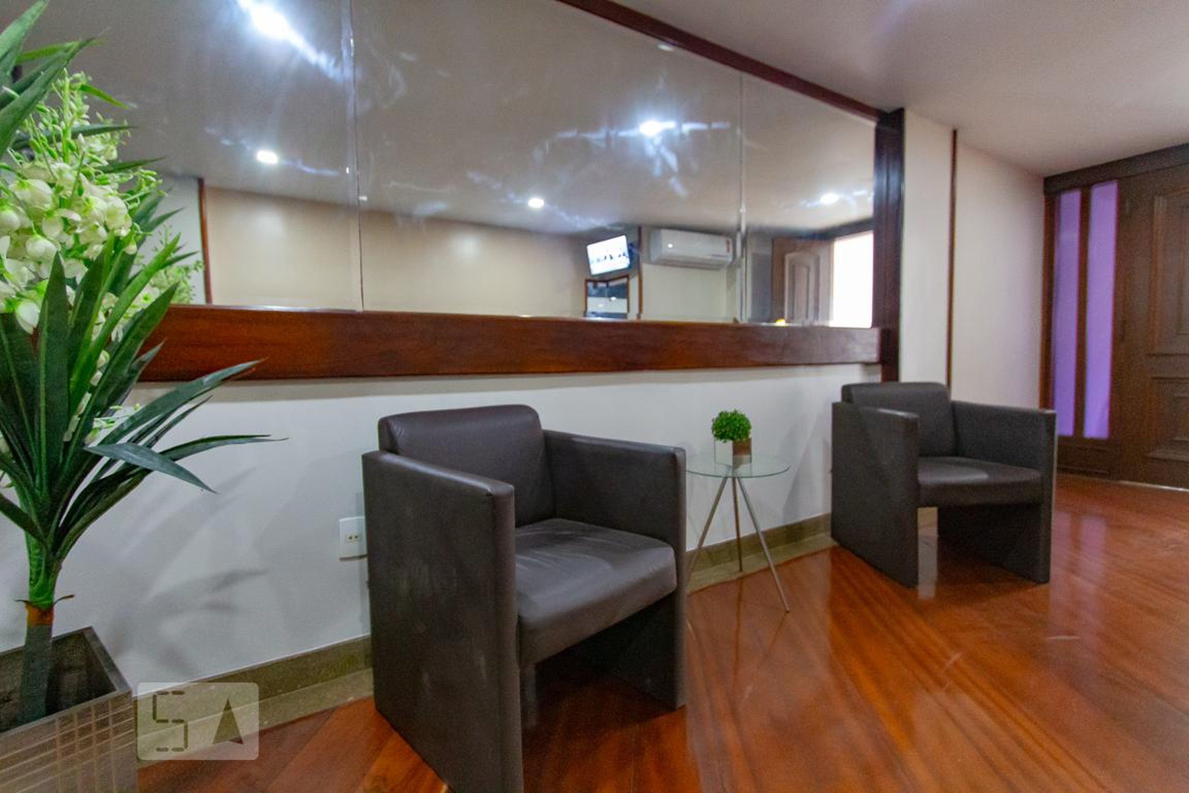 Hall de Entrada - Luiz Peixoto