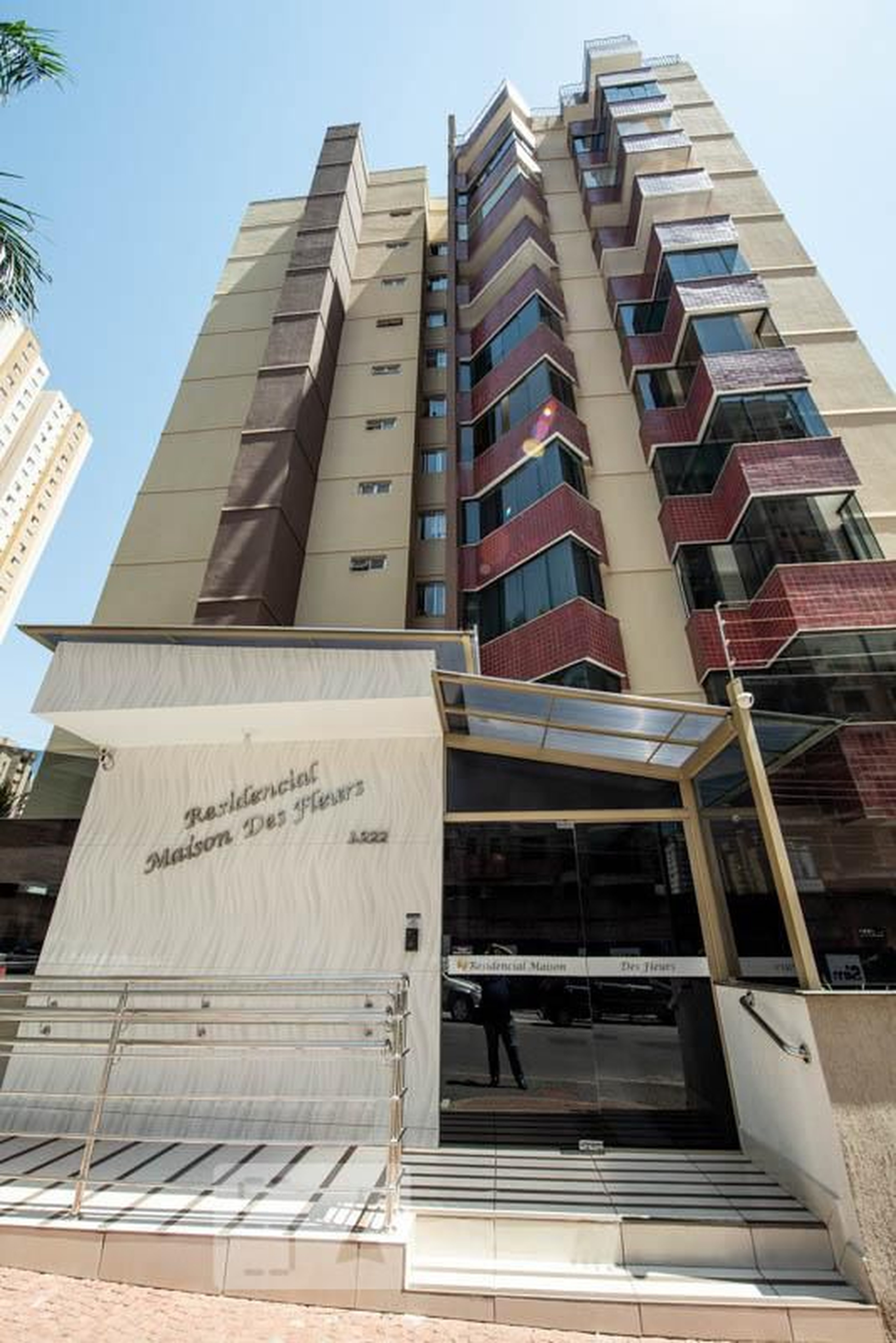 Fachada Condomínio Ed. Maison Des Fleurs