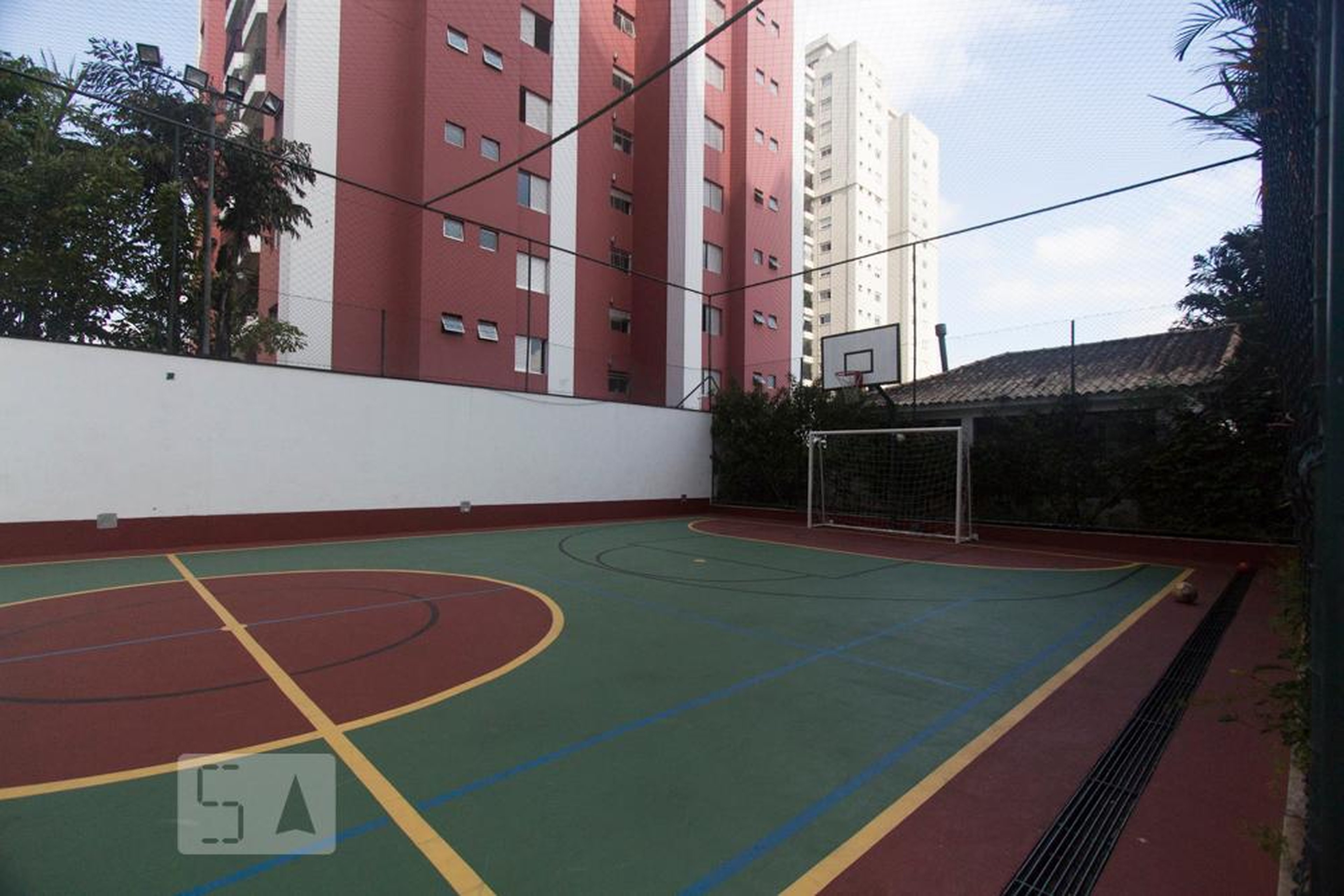 Quadra poliesportiva - Es Alexandre Magno