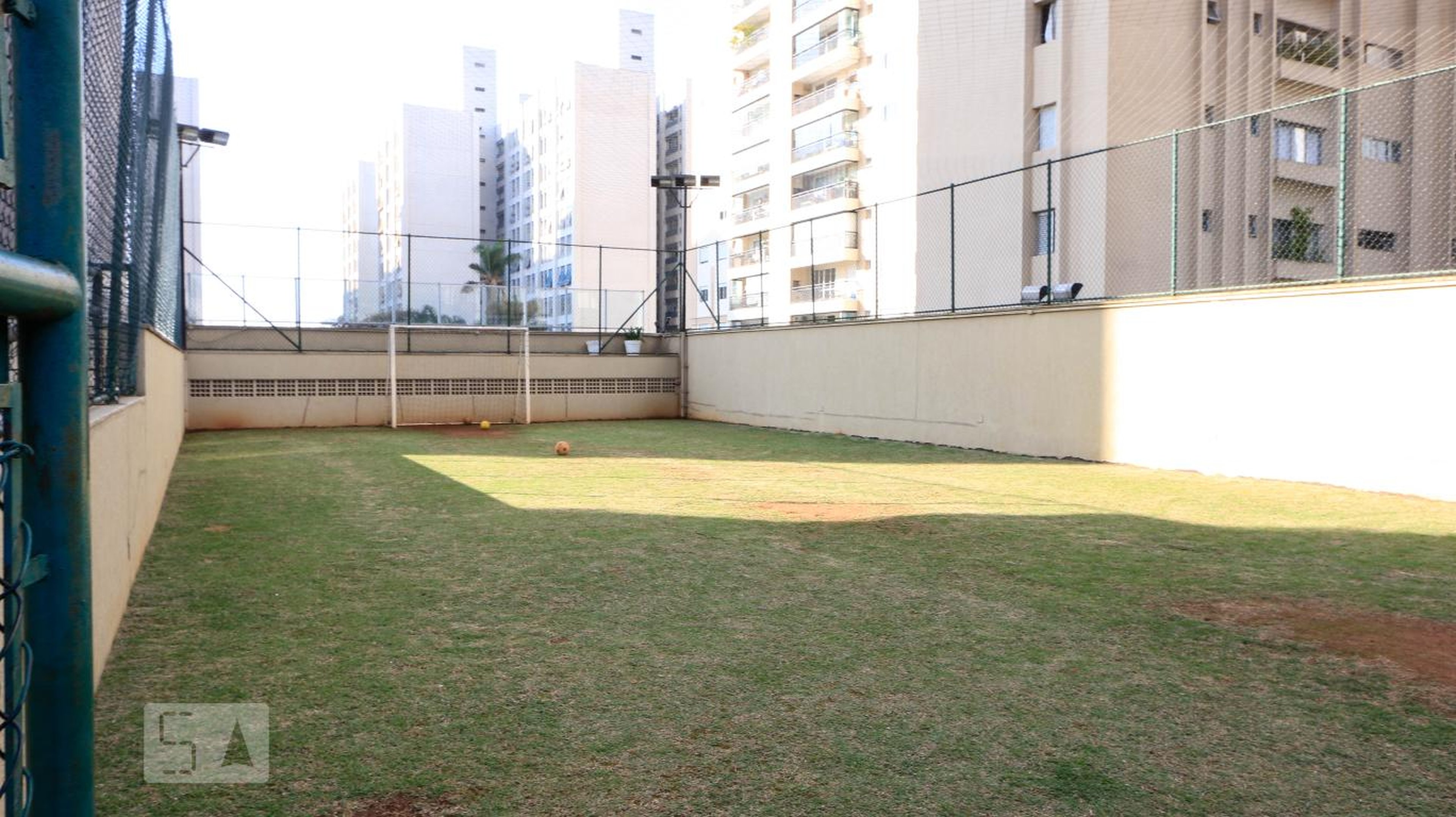 Campo de futebol - Saint Michael
