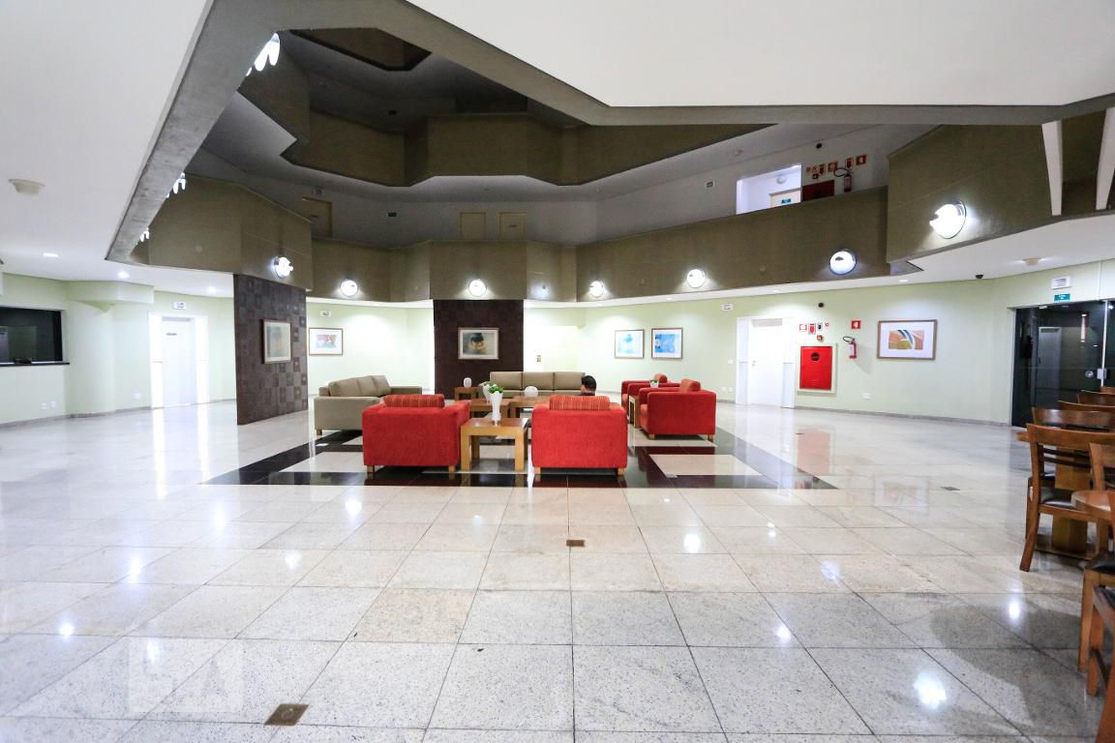 Hall - Piazza Montecatini