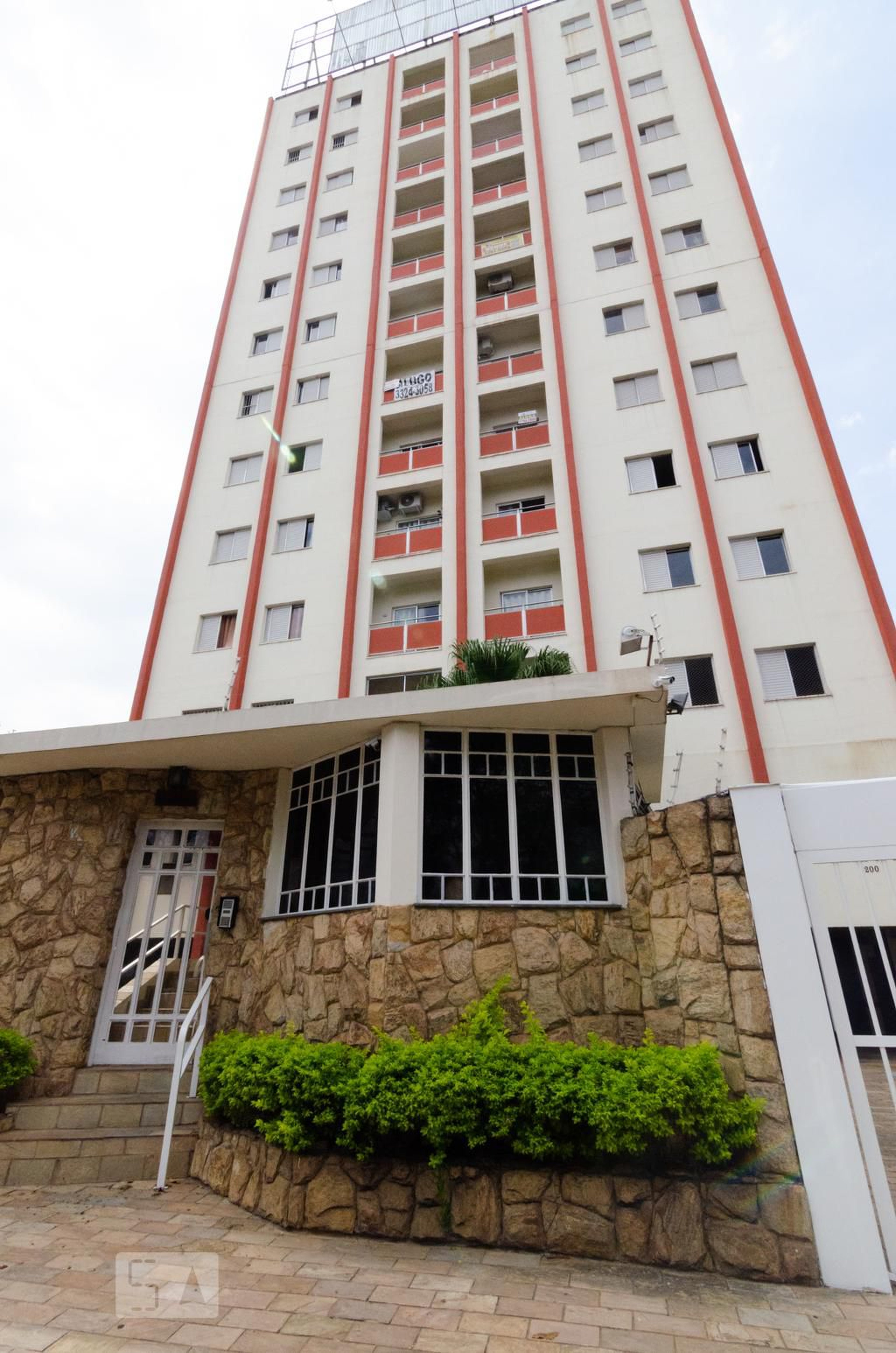Fachada do prédio Condomínio em Avenida José de Sousa Campos, 2200