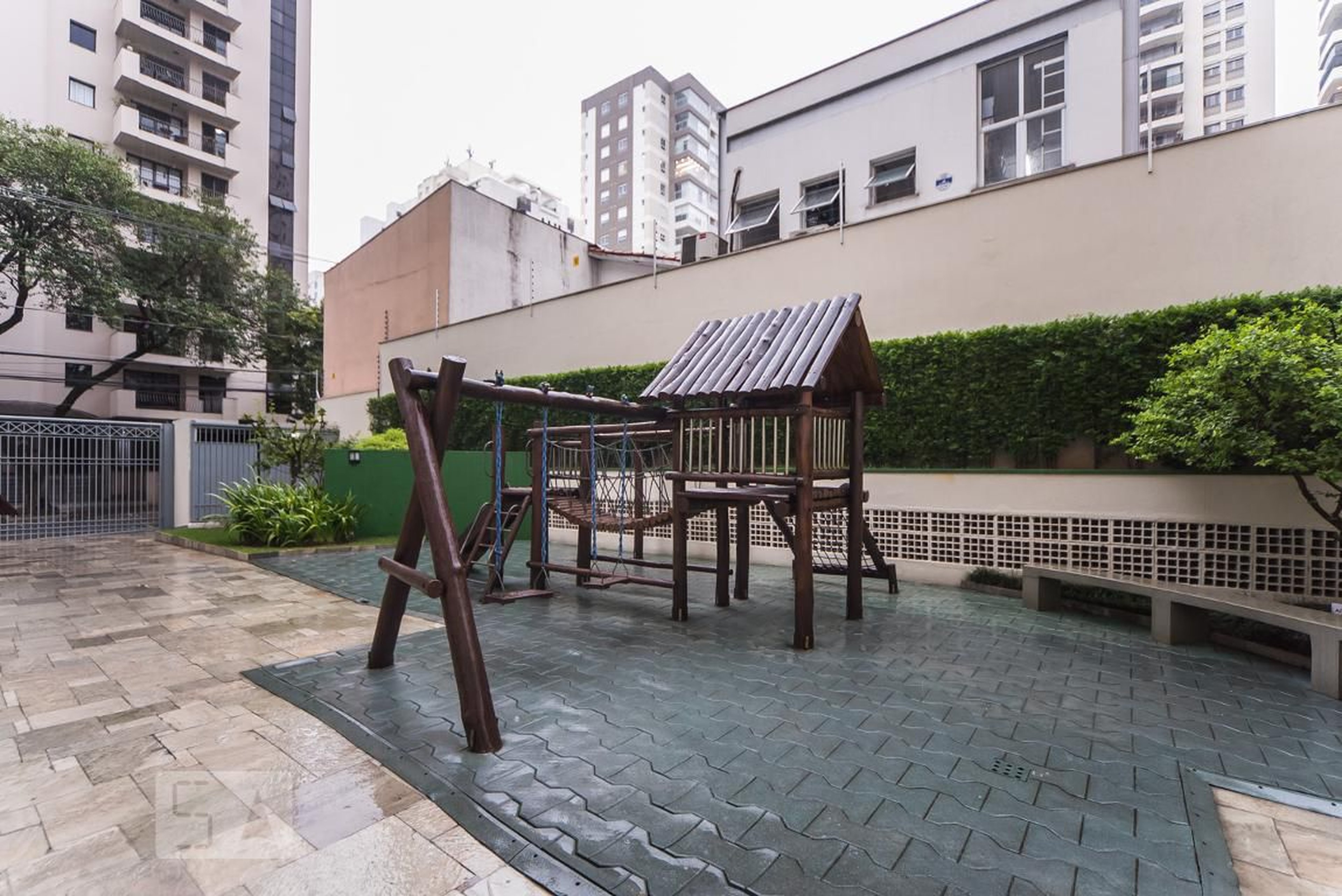 Playground - Regente