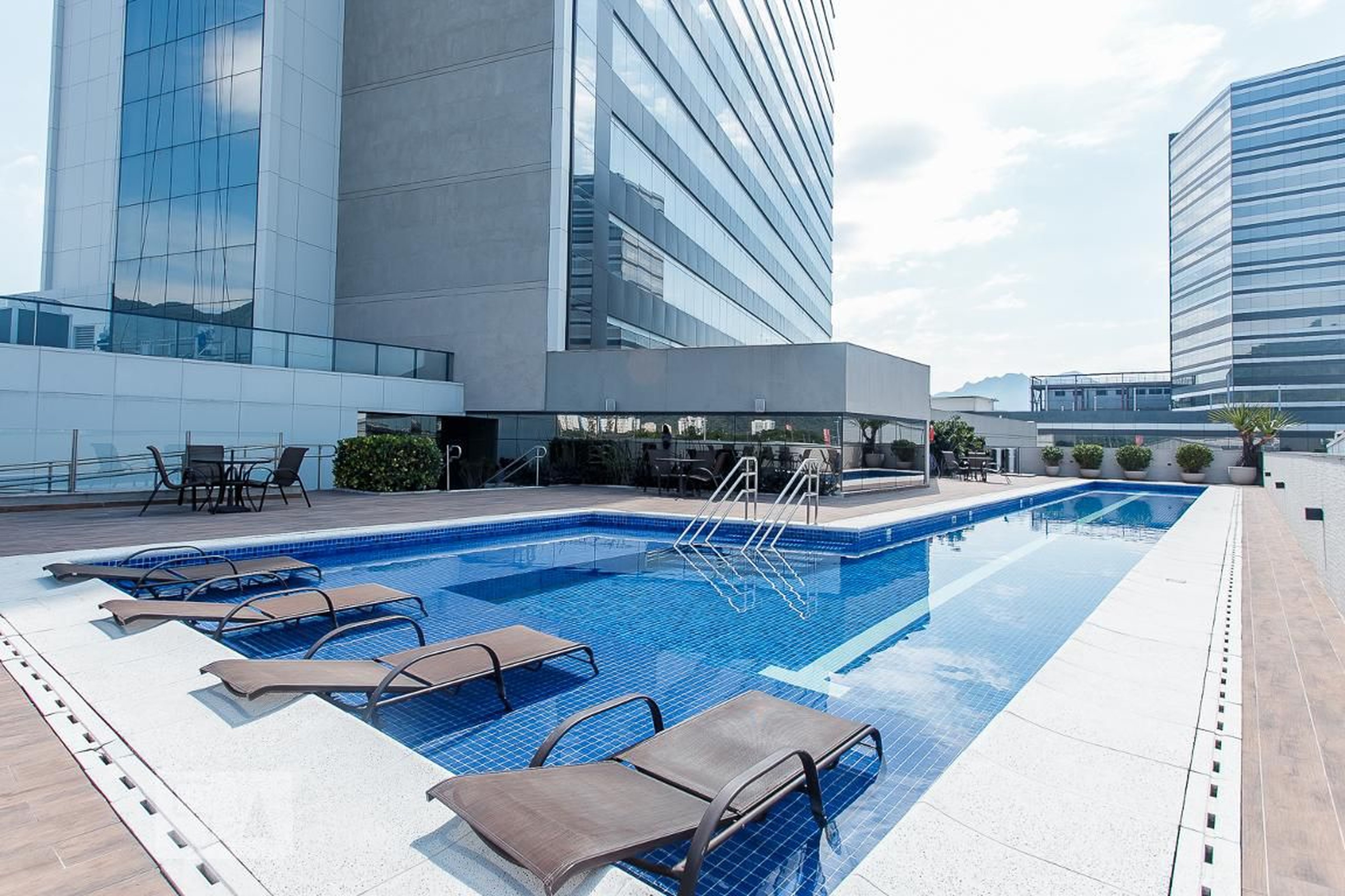 Piscina - Hotel Residence Inn Marriott