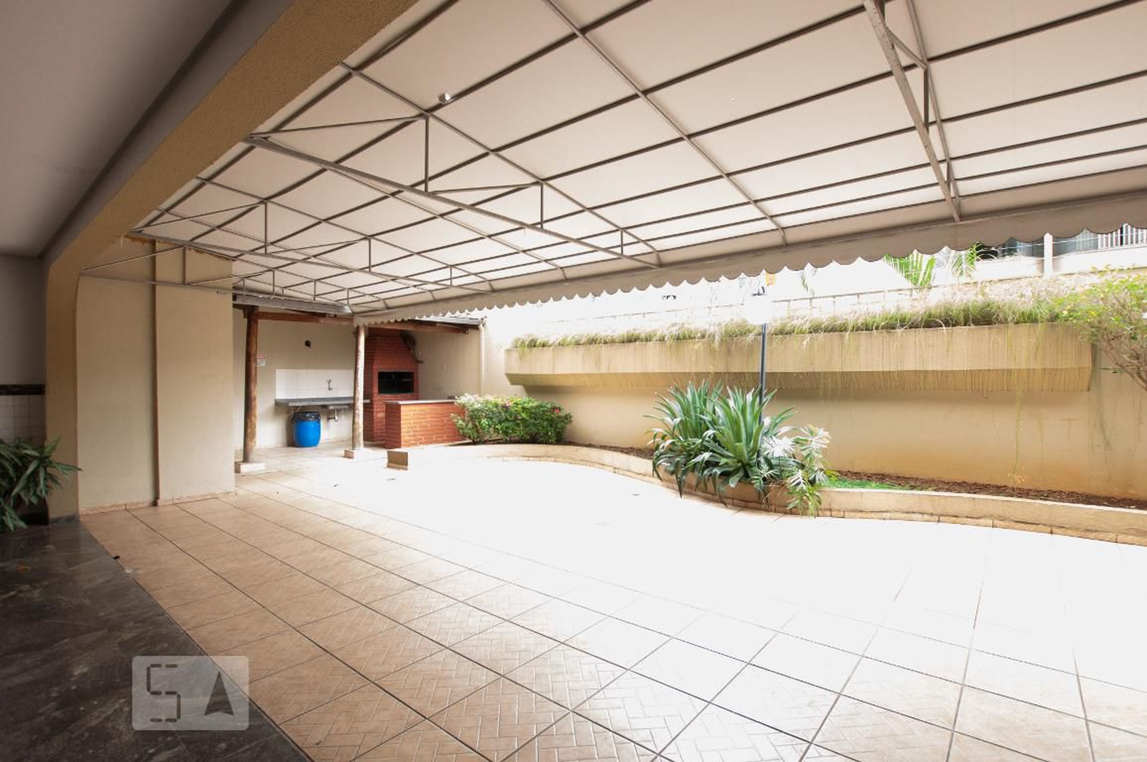 Churrasqueira 1 - Borges Landeiro B