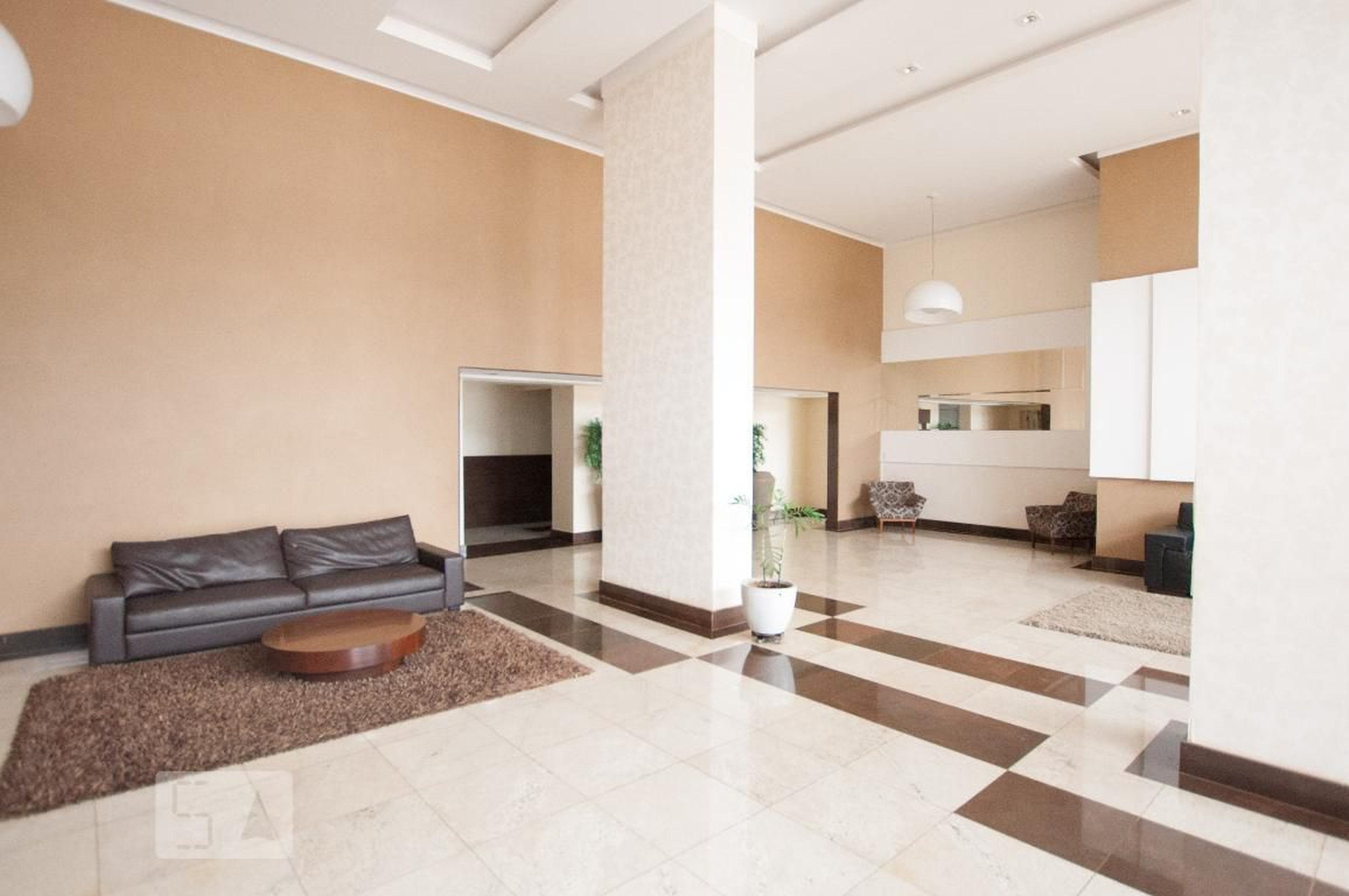 Hall de Entrada Condomínio em Avenida T-63, 535