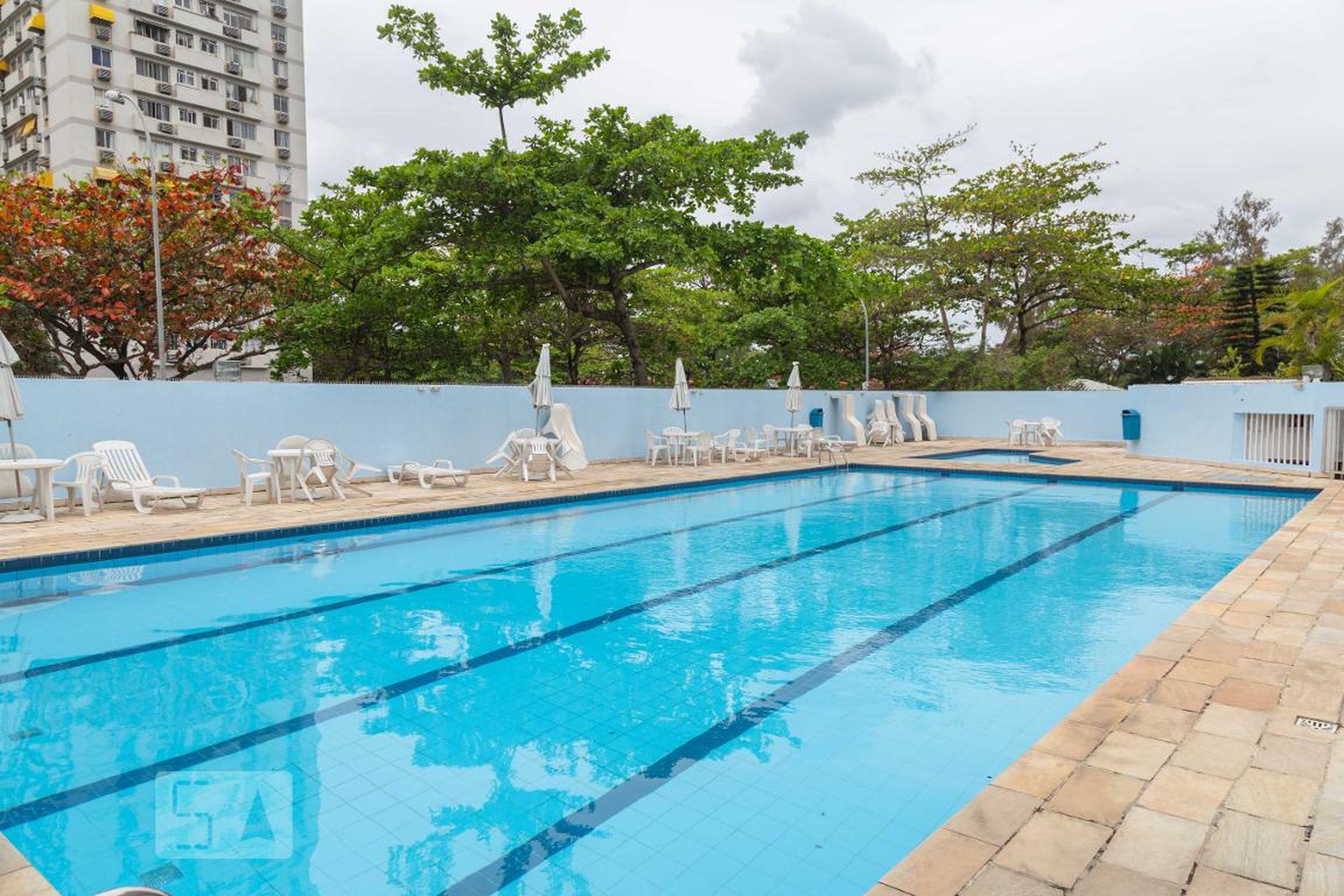 Piscina - Edifício Pedra Rosilha