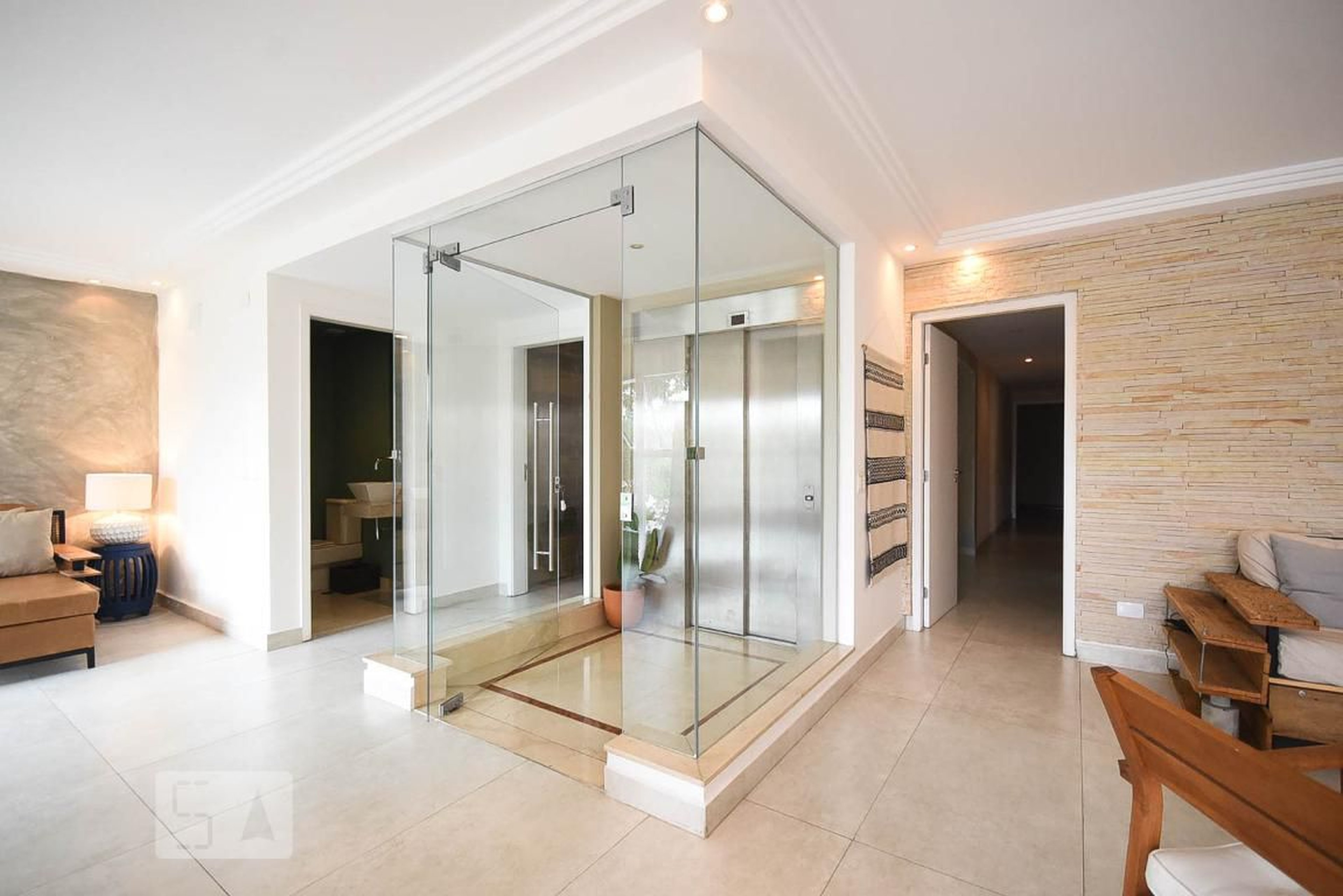 Hall de entrada - Opera Prima