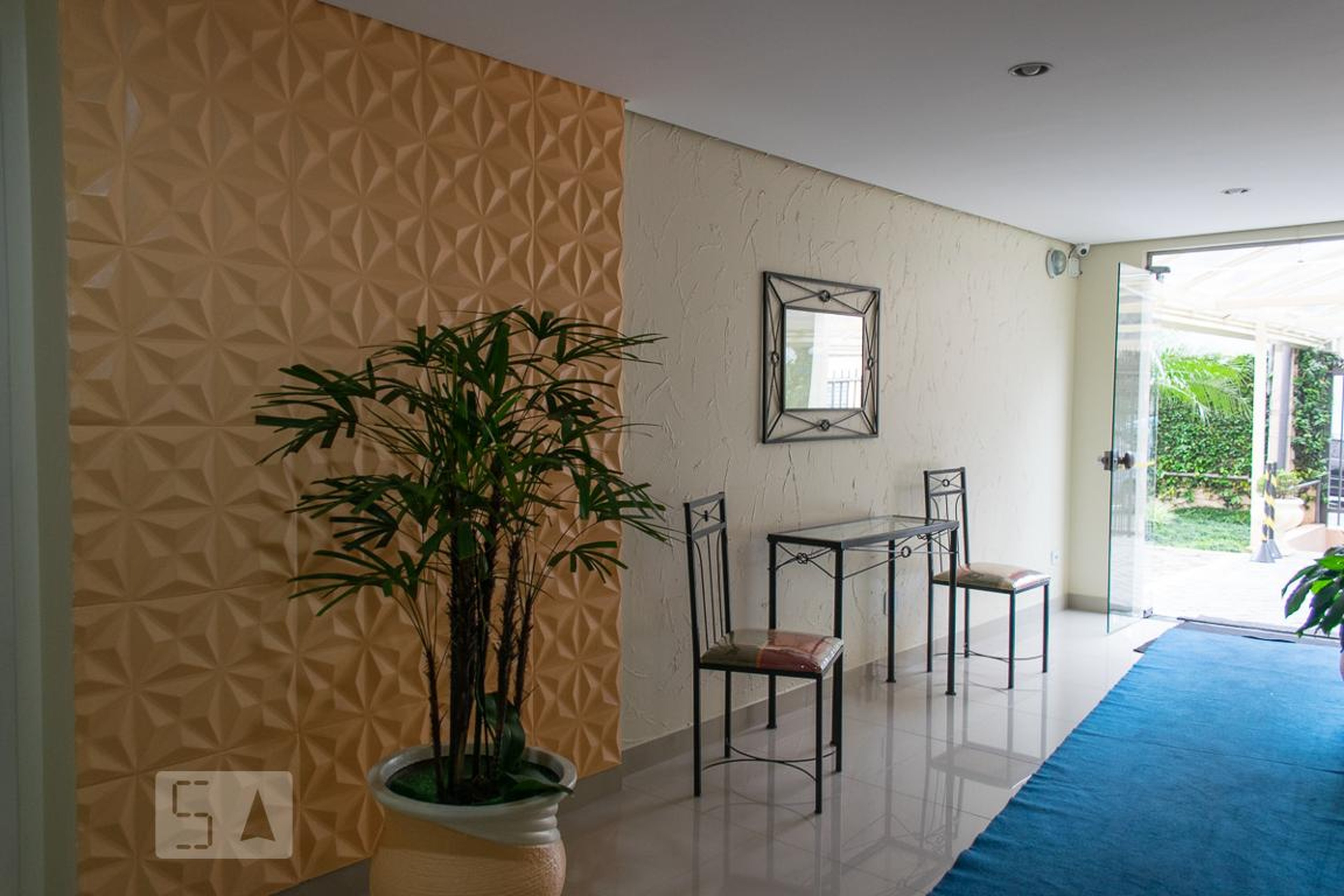 Hall - Tropical Park