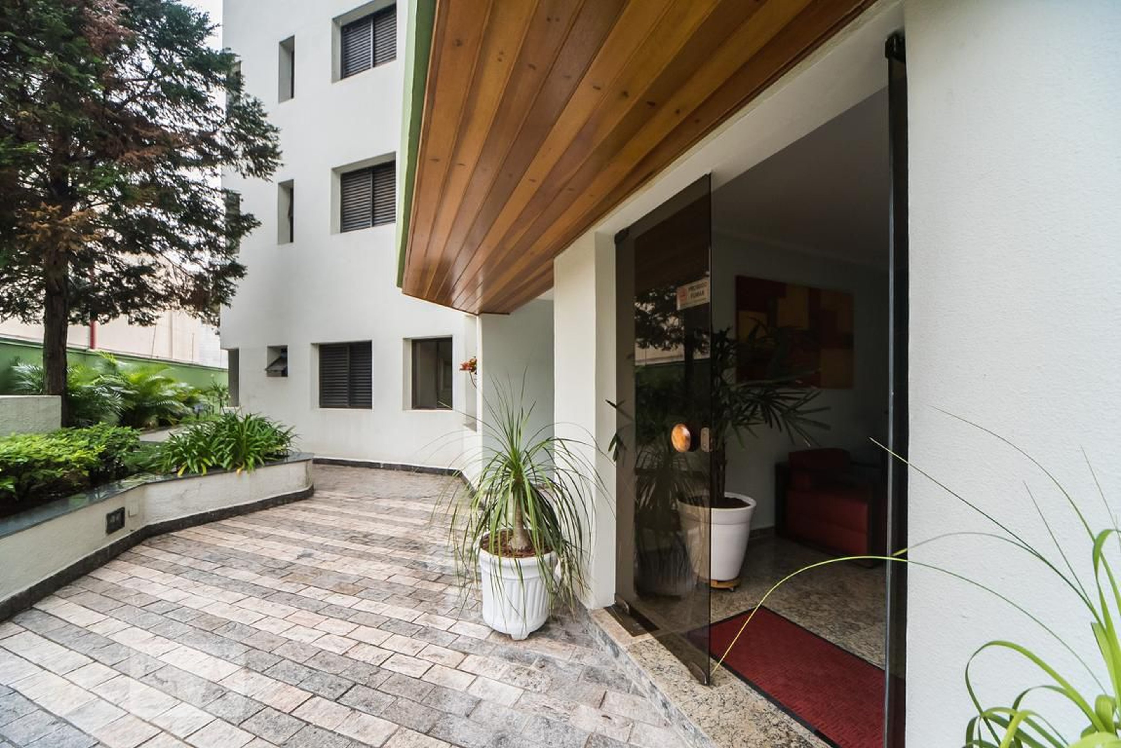 Entrada Condomínio Maison Moeme