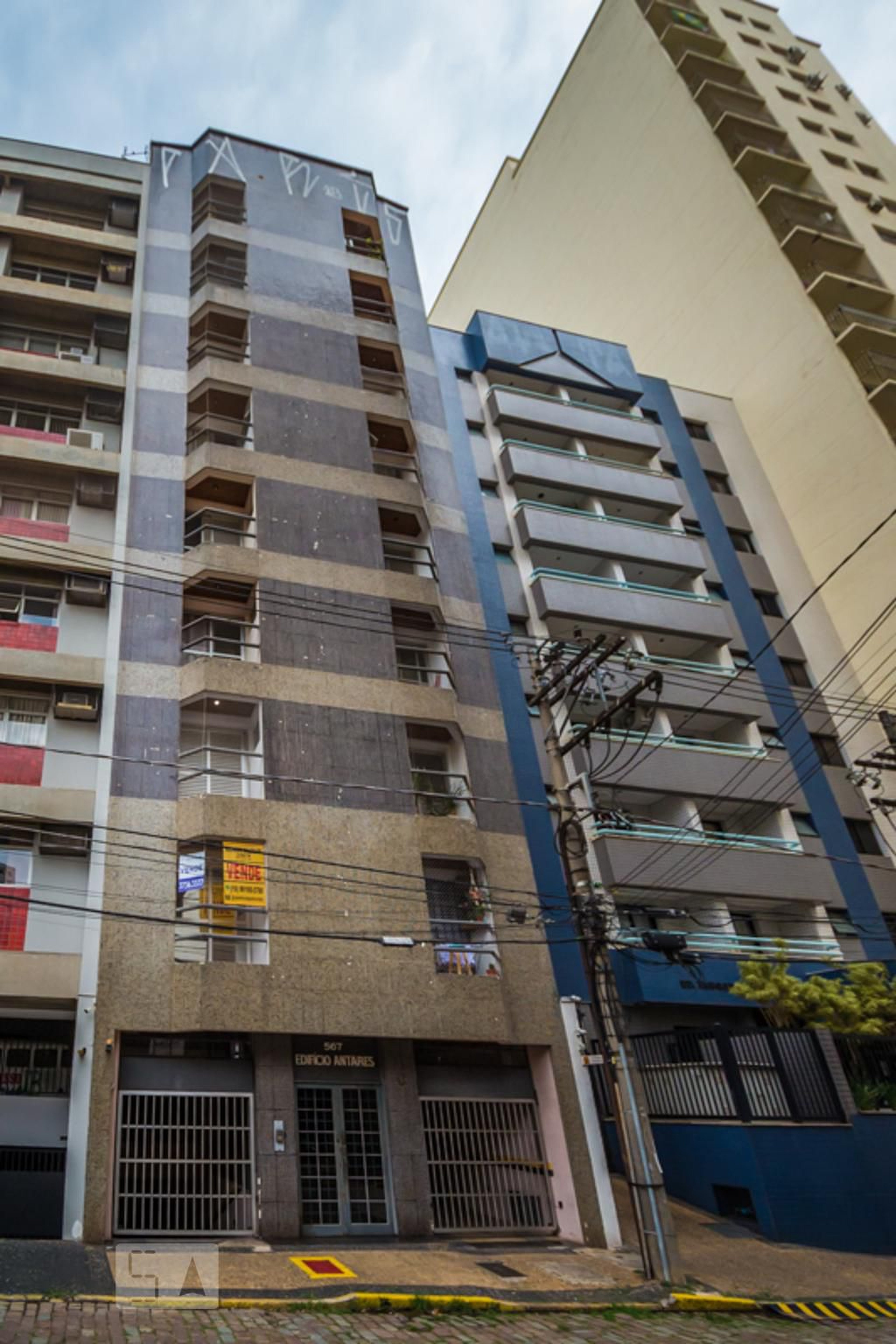 Fachada Condomínio em Rua Antônio Cesarino, 567