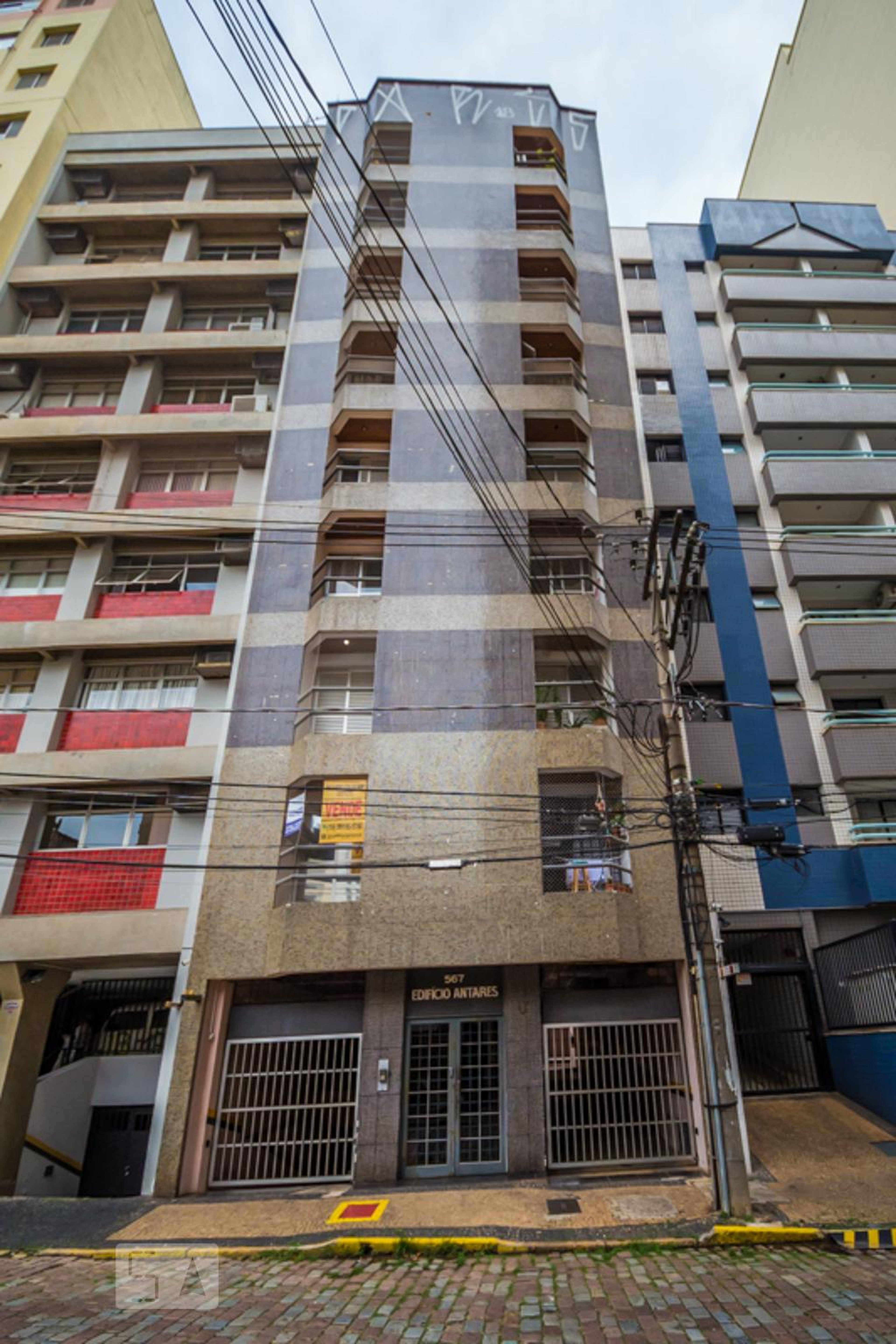 Fachada Condomínio em Rua Antônio Cesarino, 567