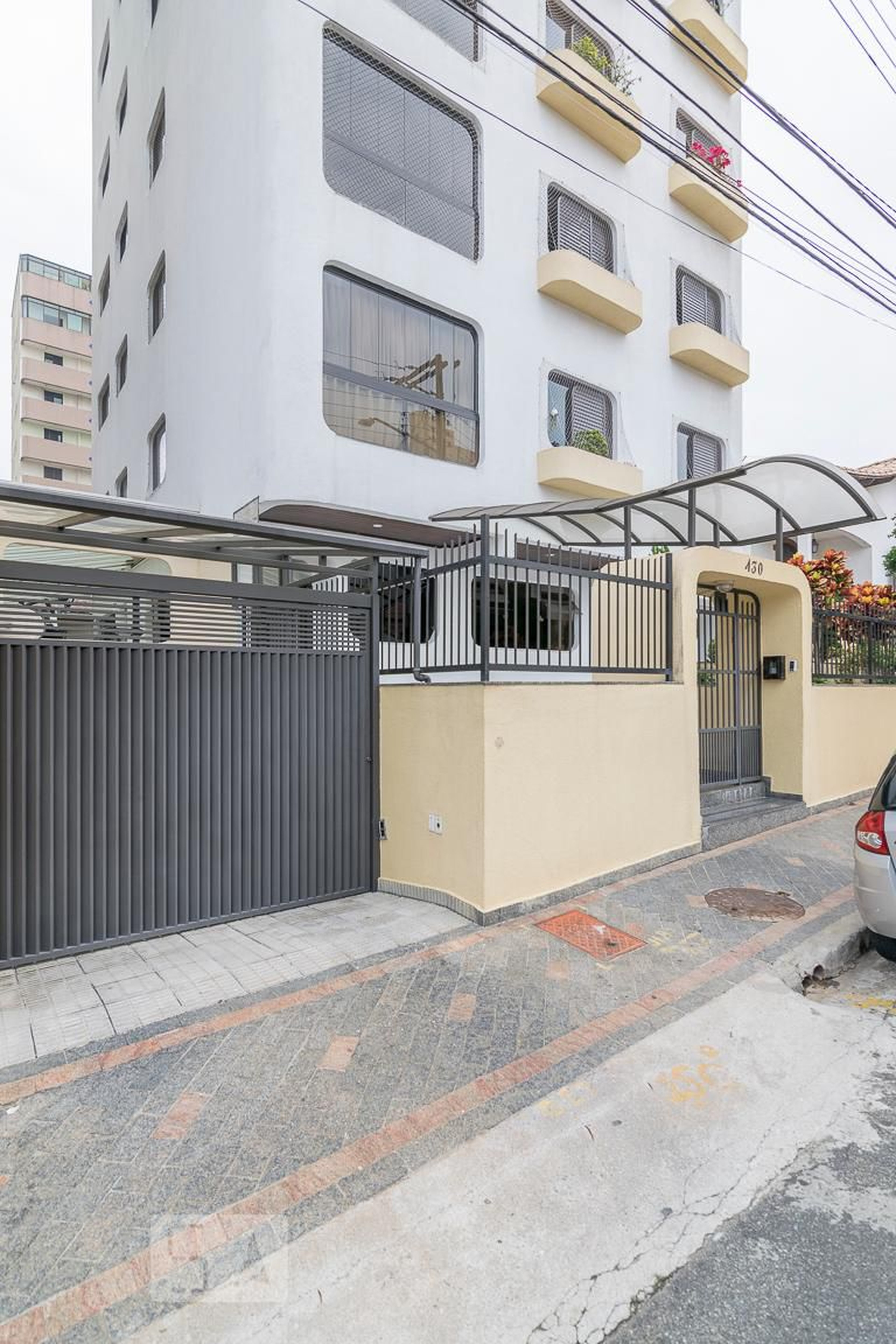 Fachada Condomínio Saint Michael Residence