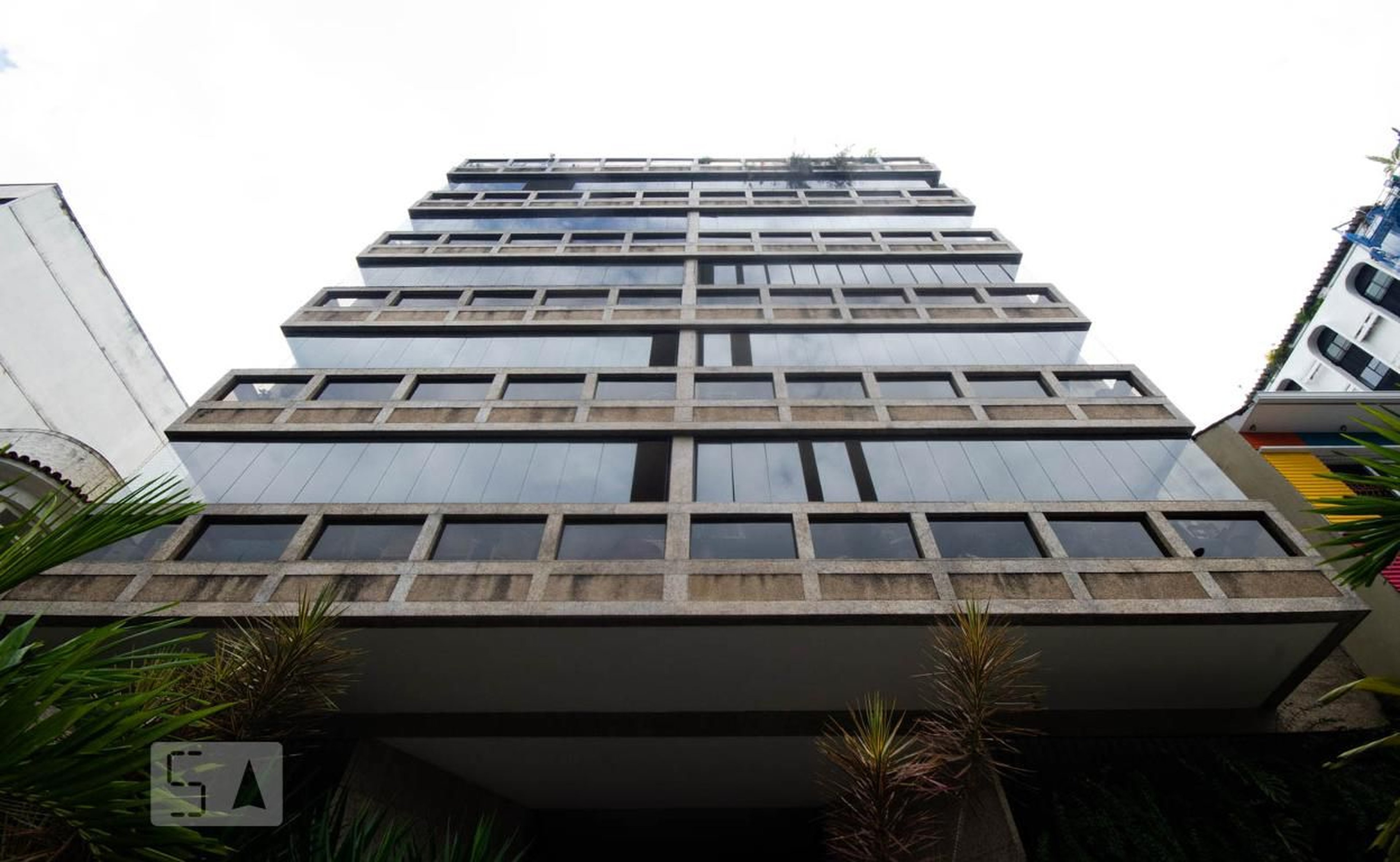 Fachada Condomínio em Avenida Borges de Medeiros, 2415