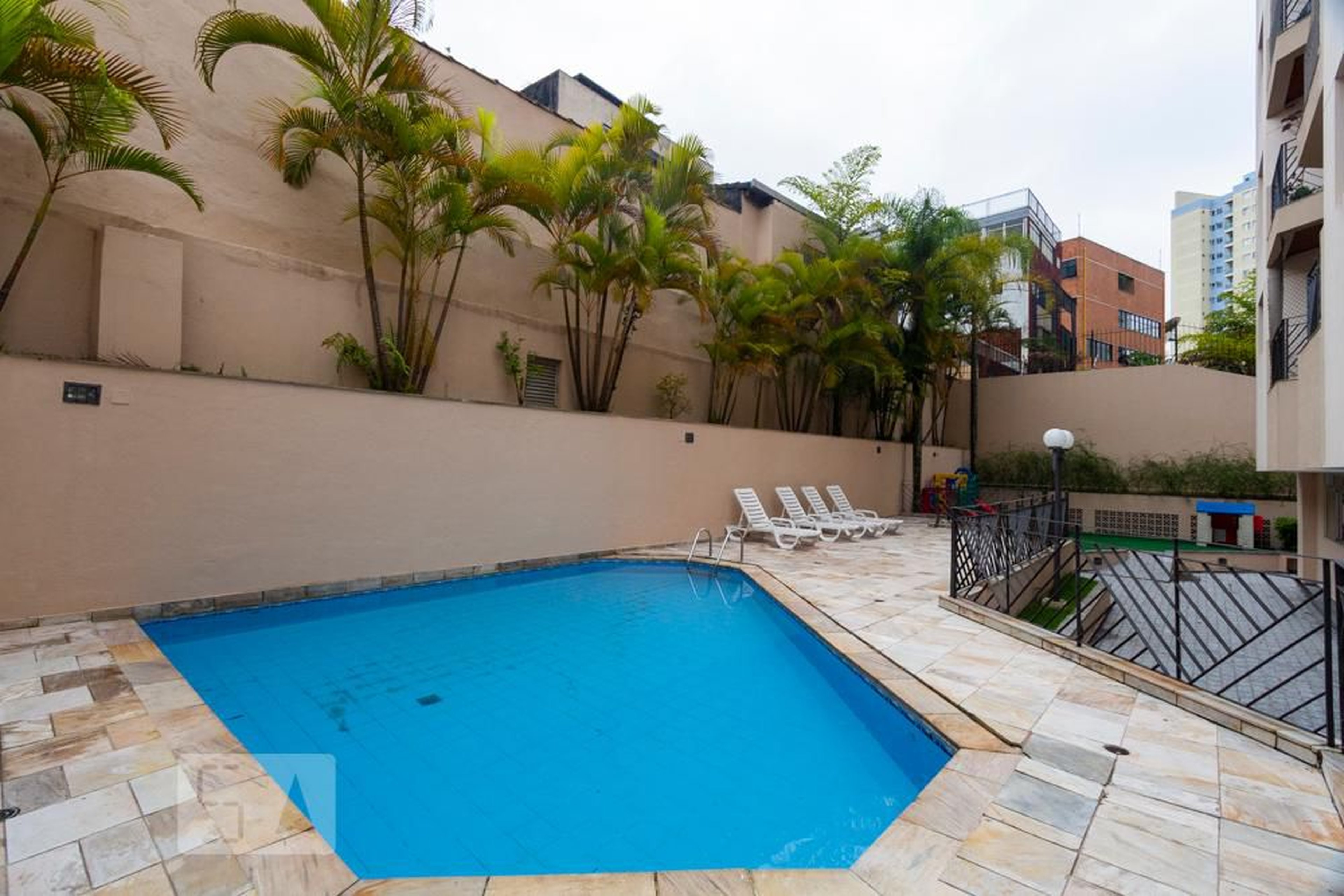 Piscina - Edifício Priscila