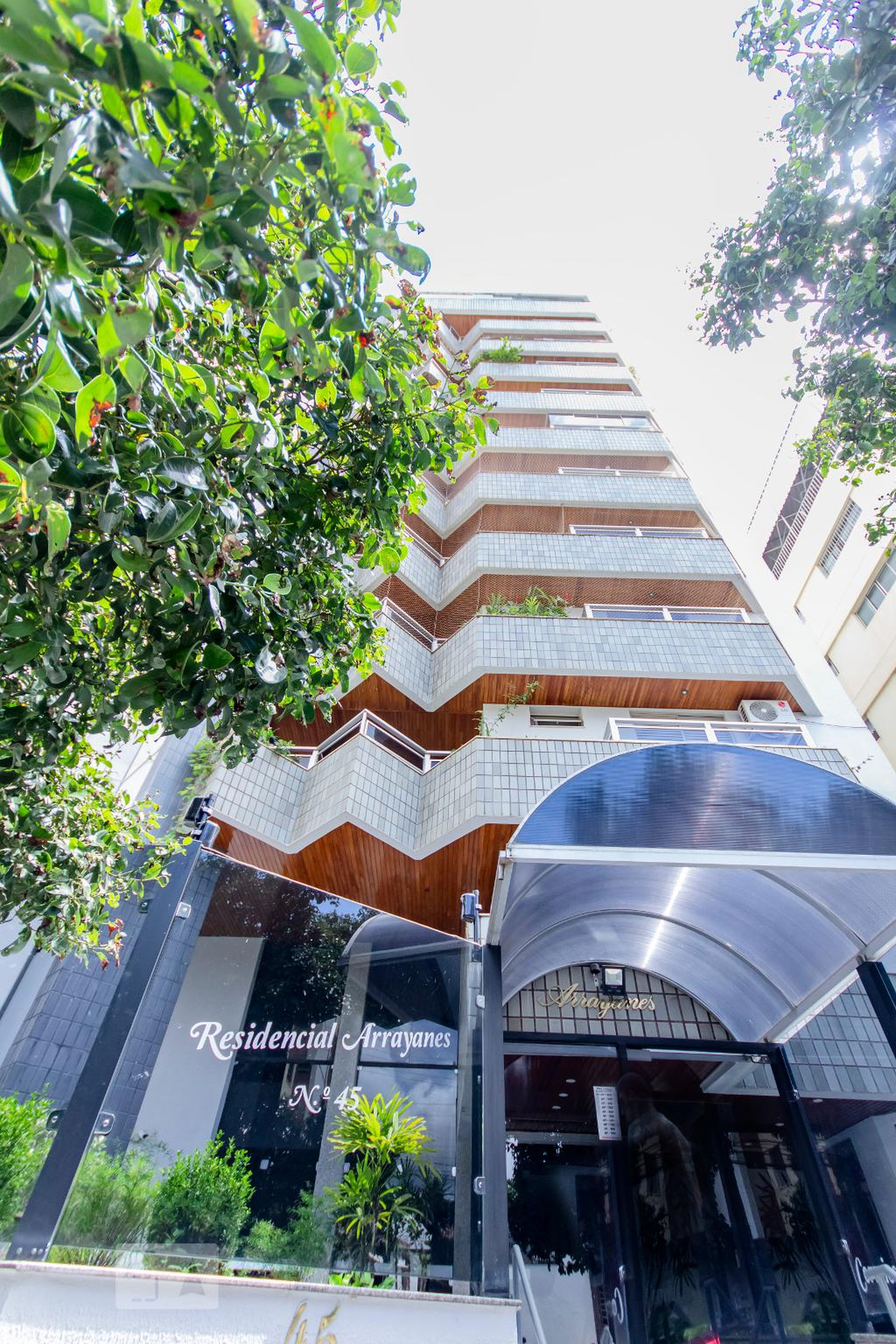 Fachada Condomínio em Rua C-263, 45