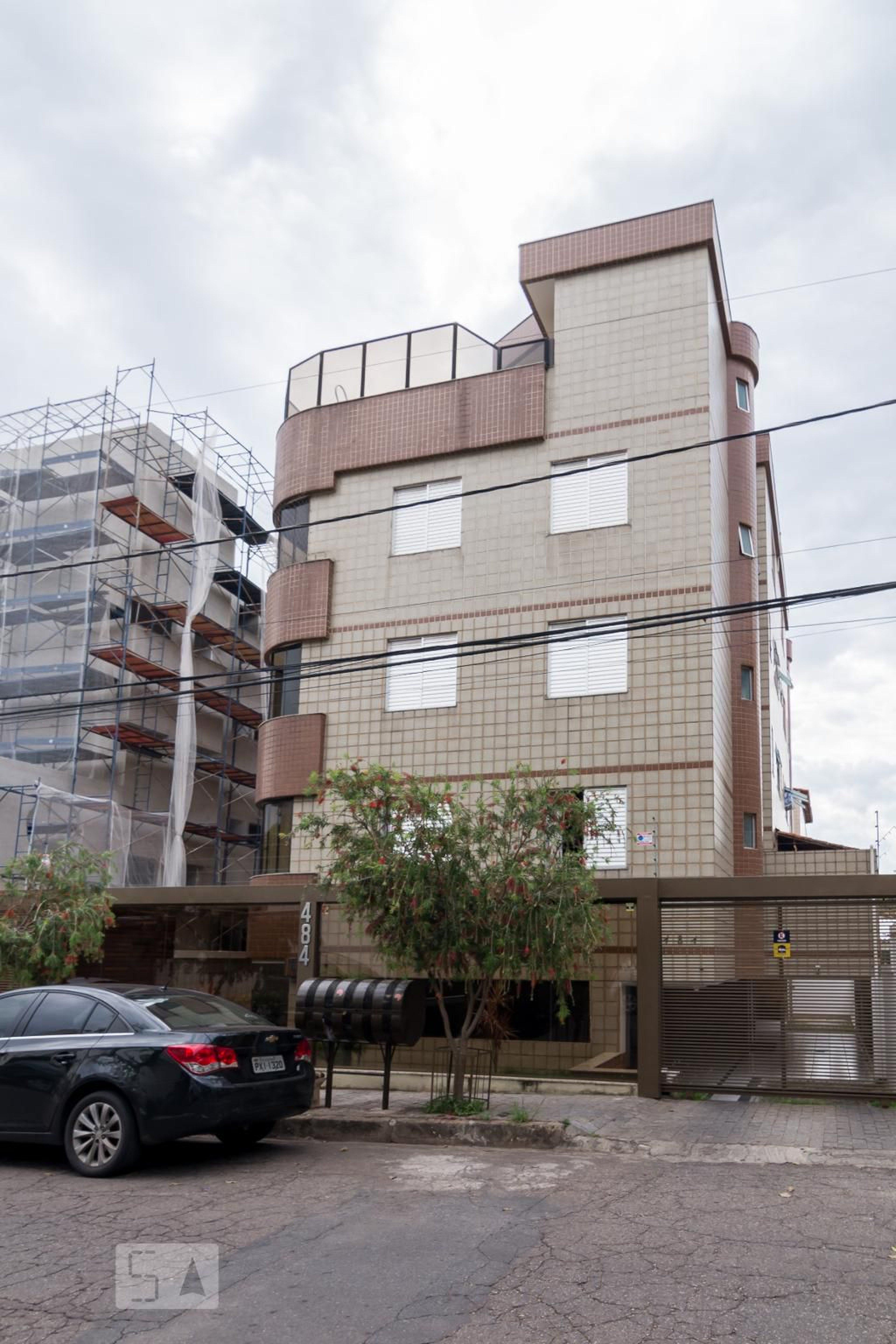 Fachada Condomínio Rua Castelo Évora, 484