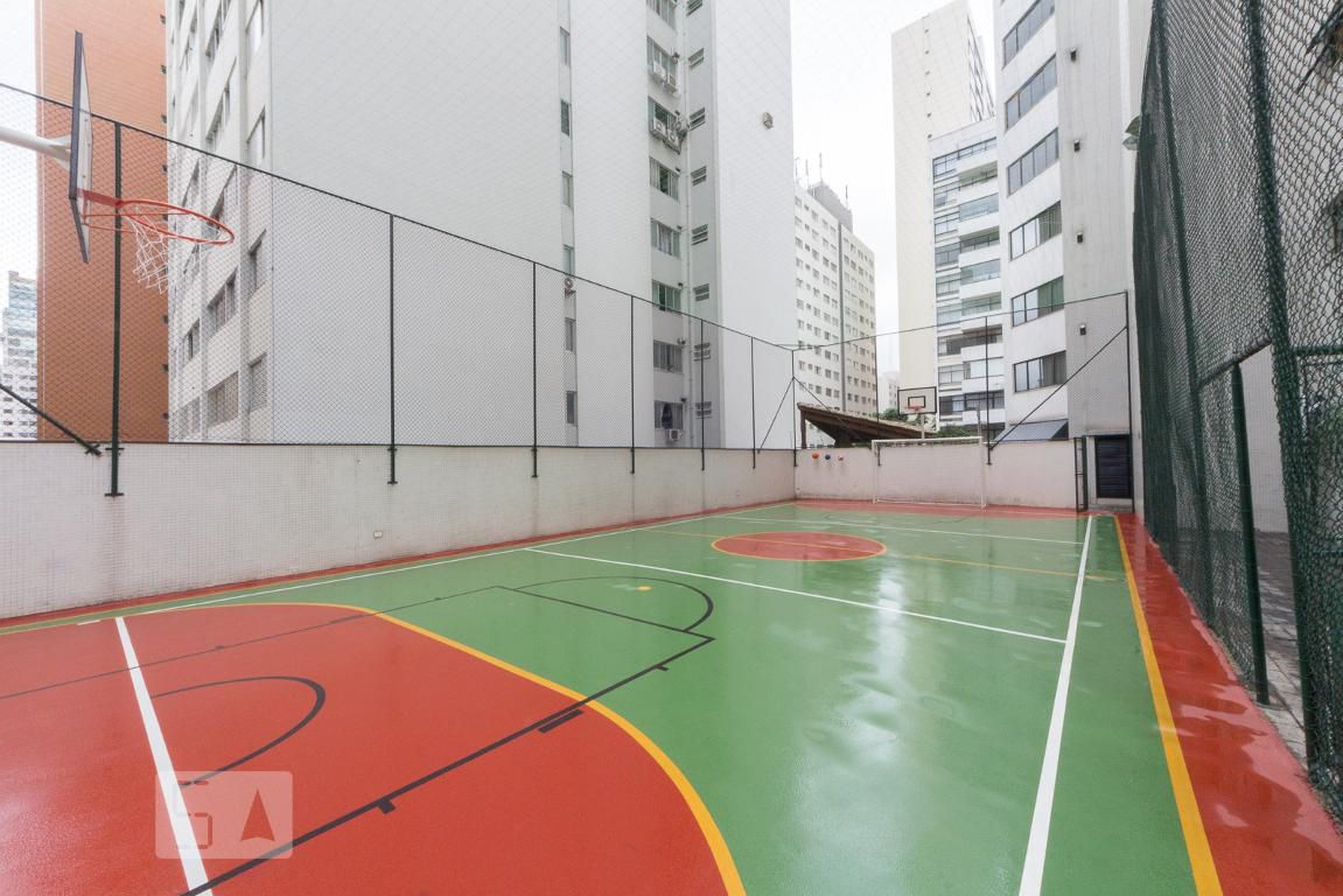 Quadra poliesportiva - Edifício Dinamarca