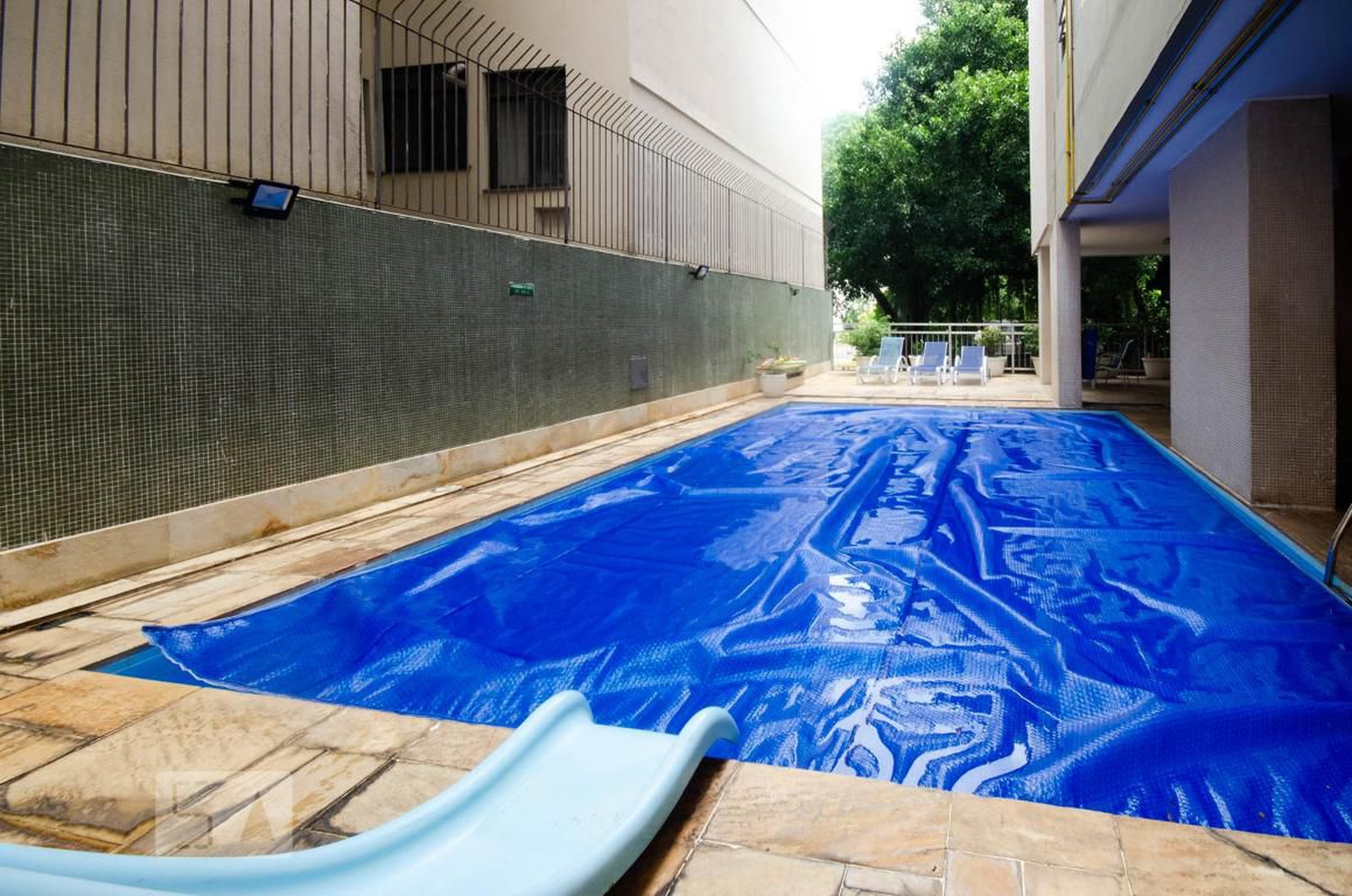 Piscina - Edifício Vila Bariloche