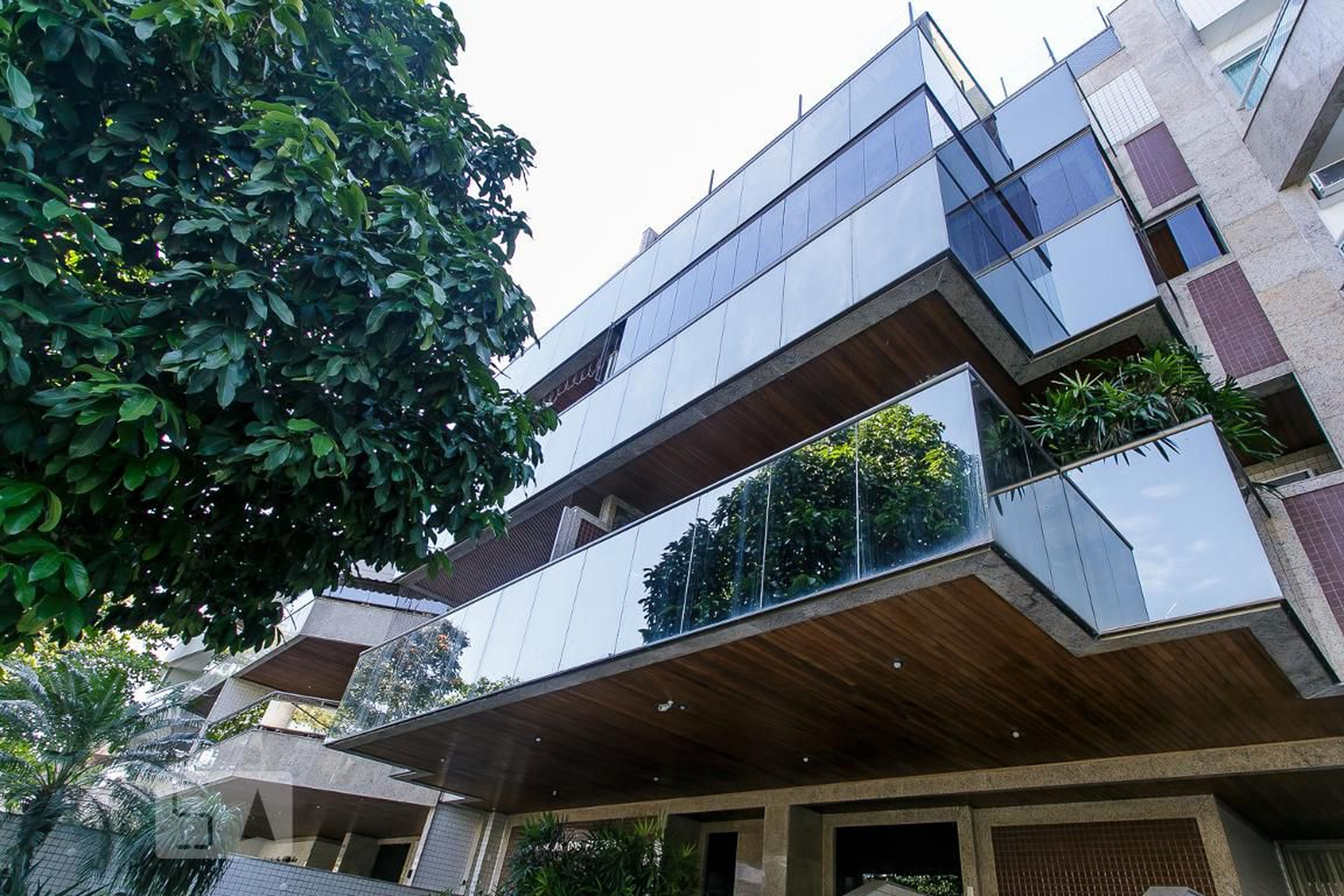 Fachada Condomínio Solar dos Pereiras