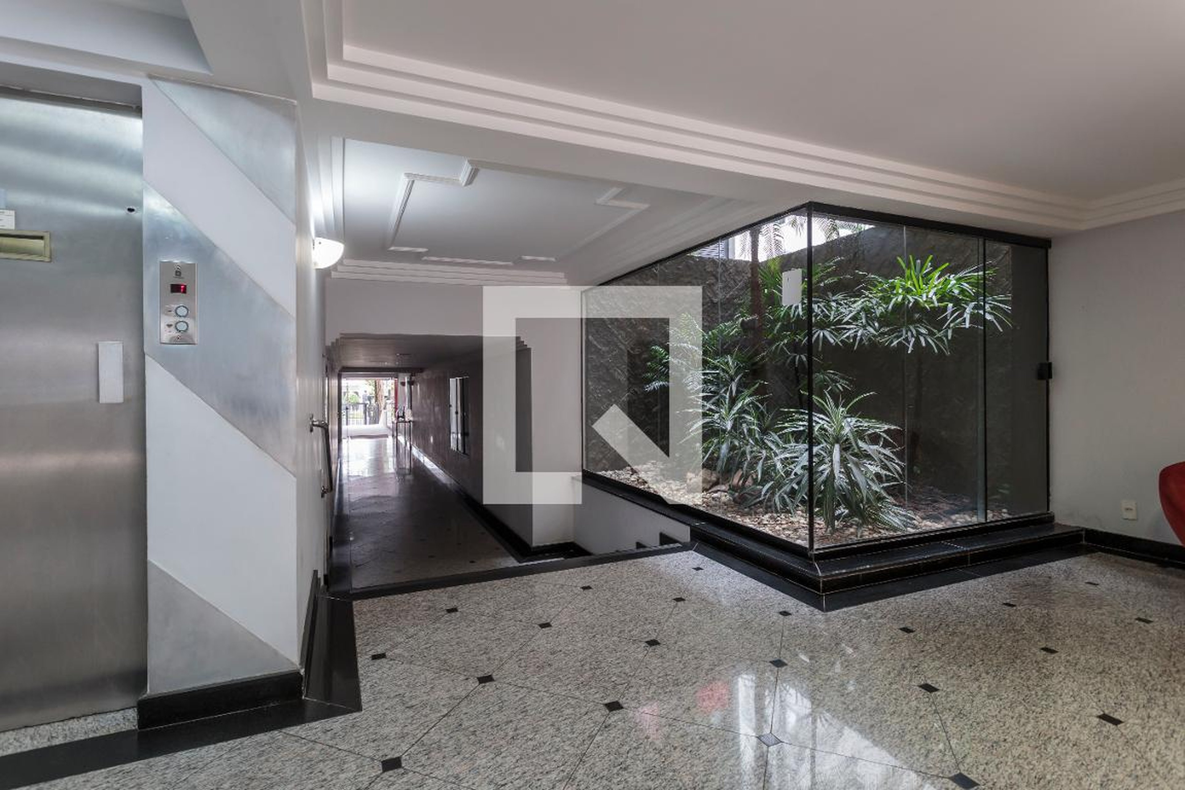 Hall de entrada - Edifício Chateau D Esclimont