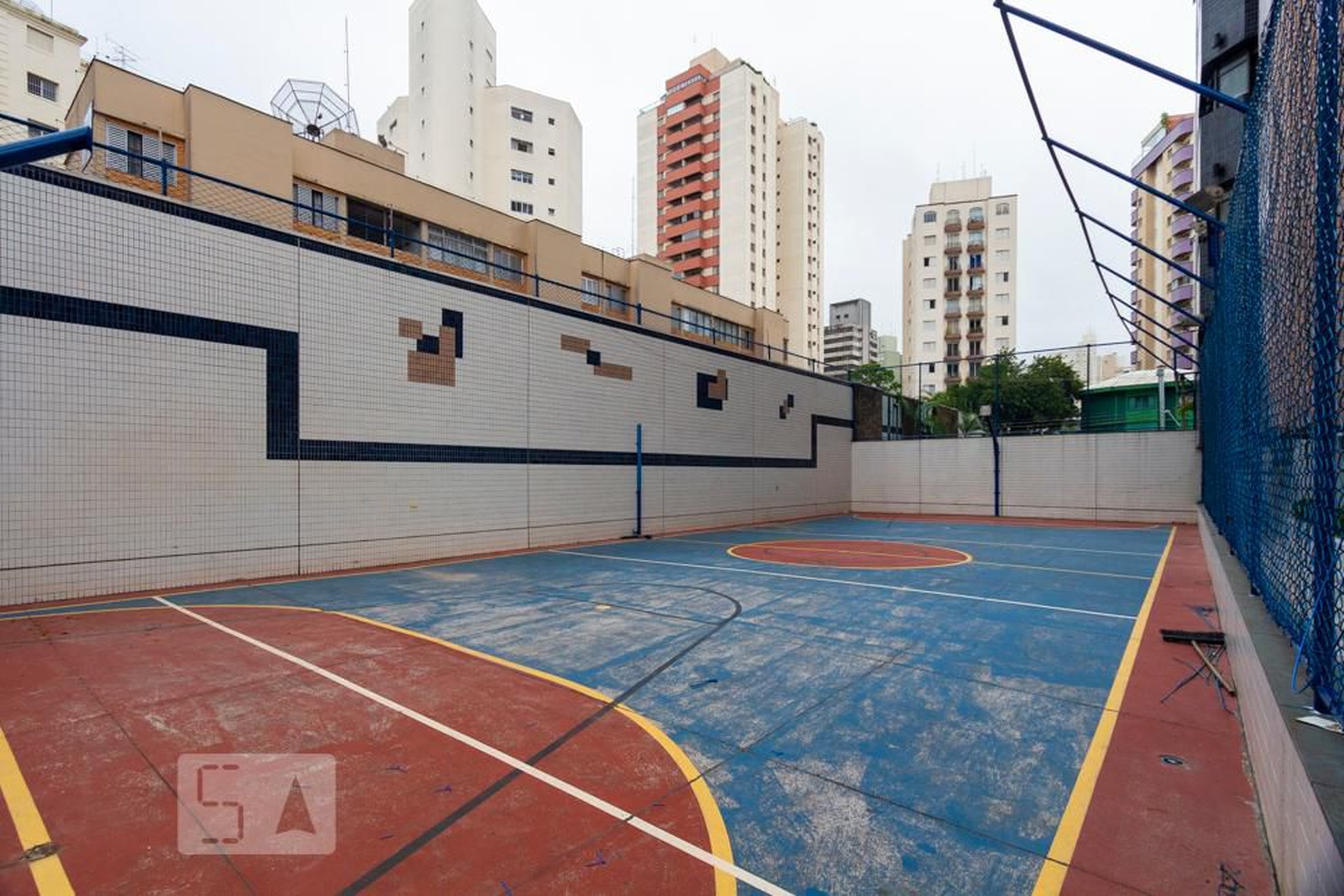 Quadra poliesportiva - Edifício Van Gogh