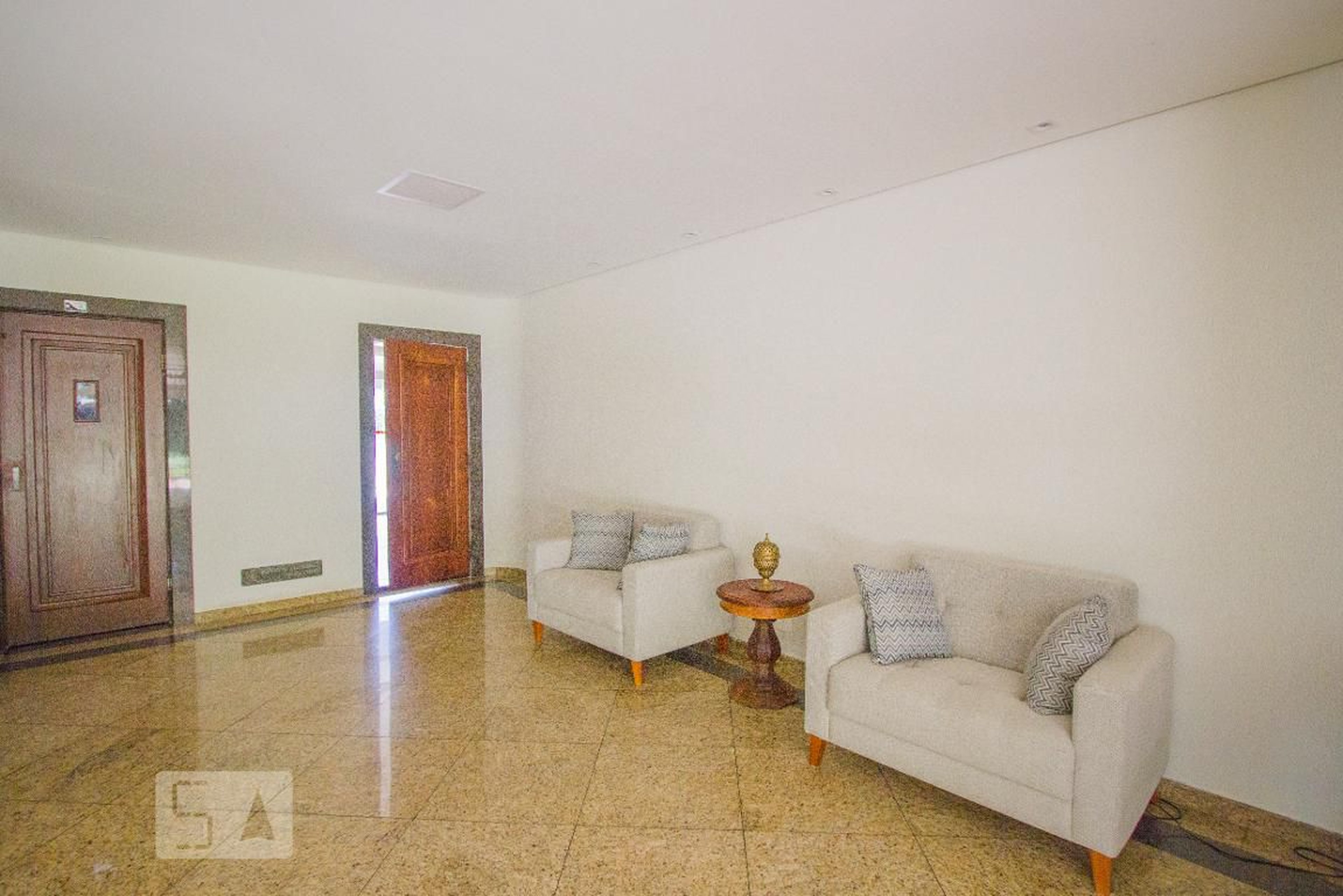 Hall Social - Botticelli