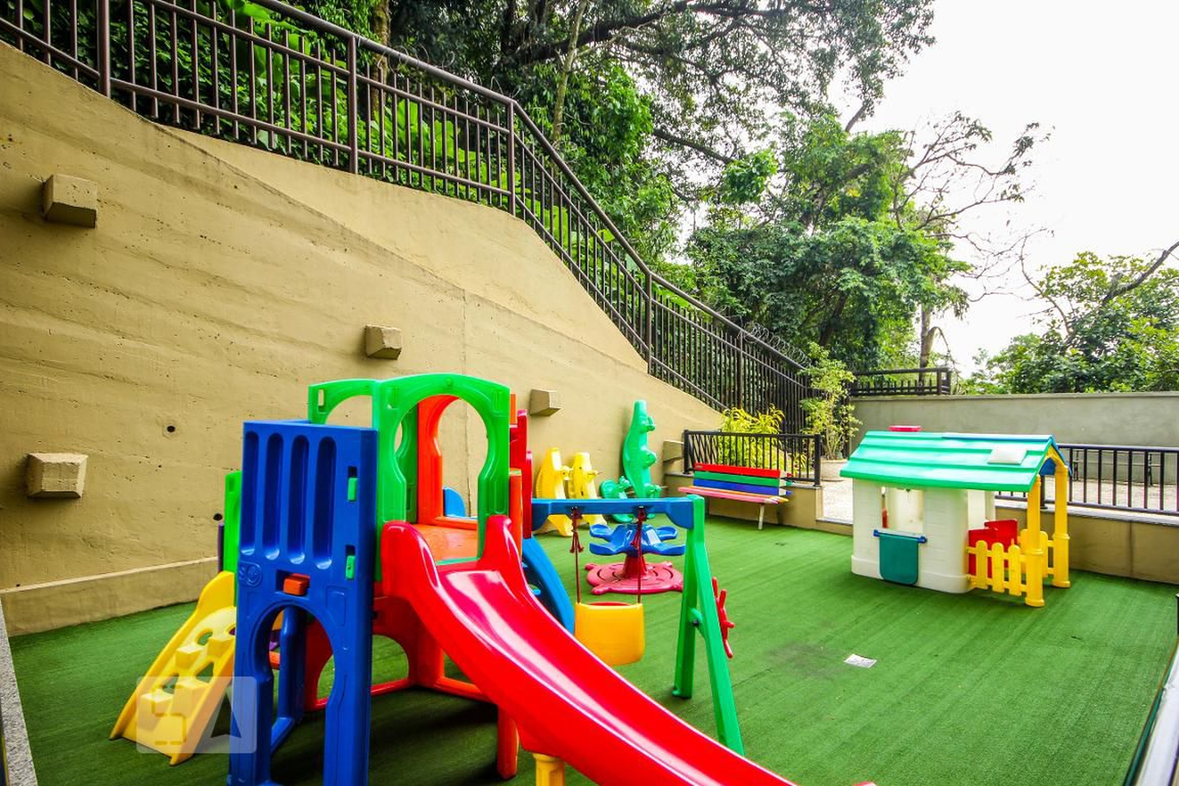 Playground - Edifício S Mid West e Mid East