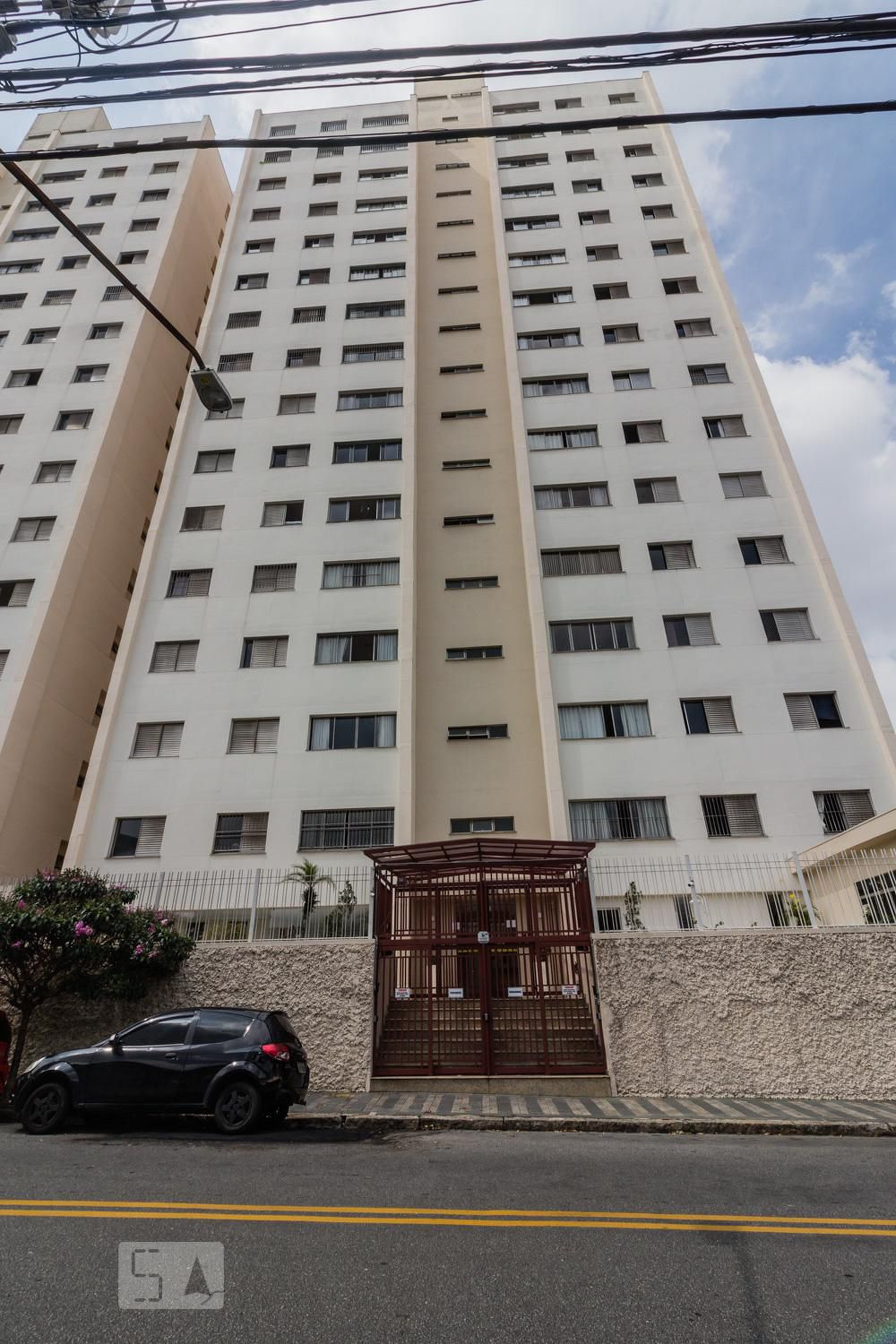 Fachada do Prédio Condomínio Coemil VII